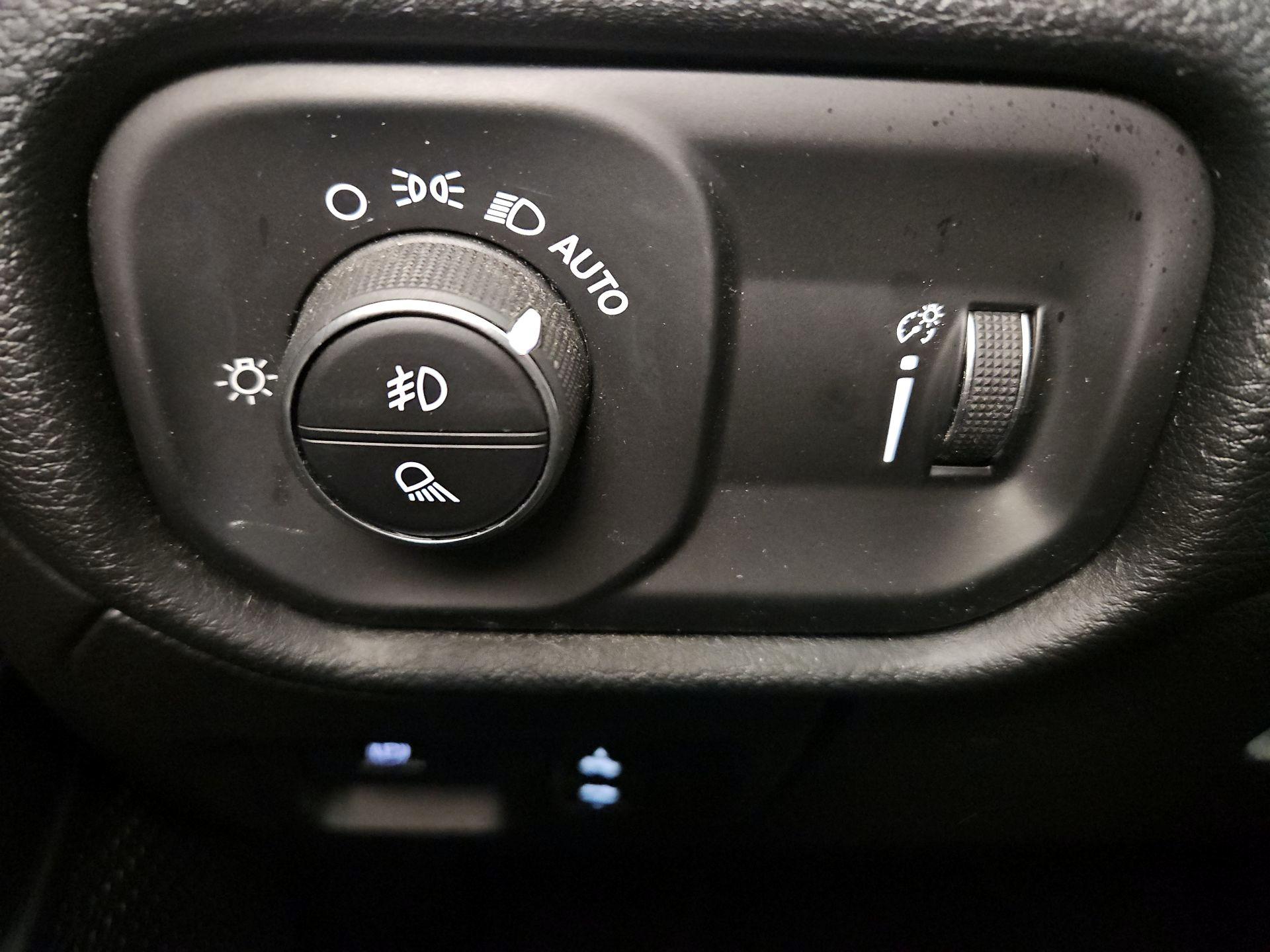 Thumbnail: 2021 RAM 1500 - 13