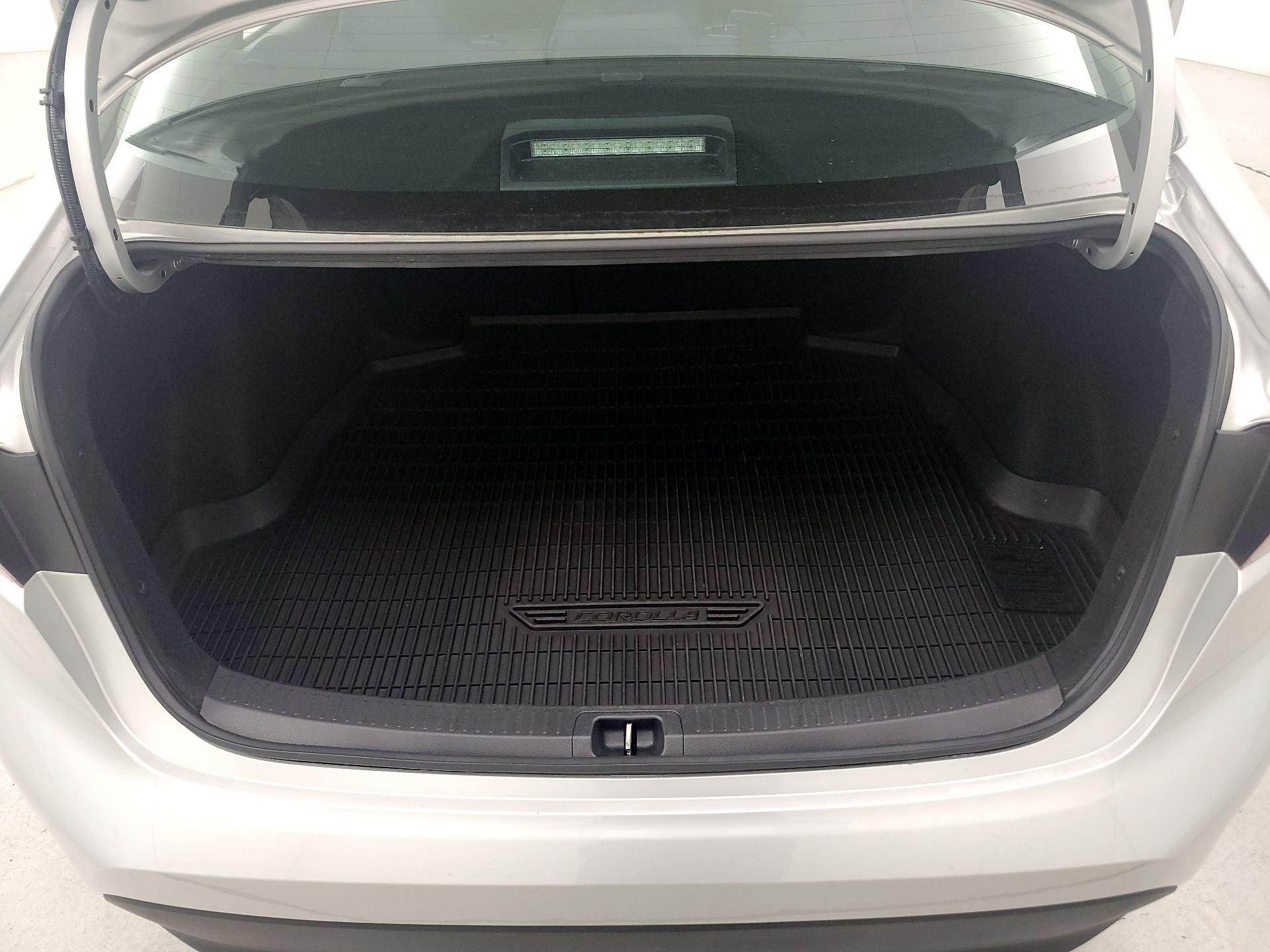 Thumbnail: 2023 Toyota Corolla - 20