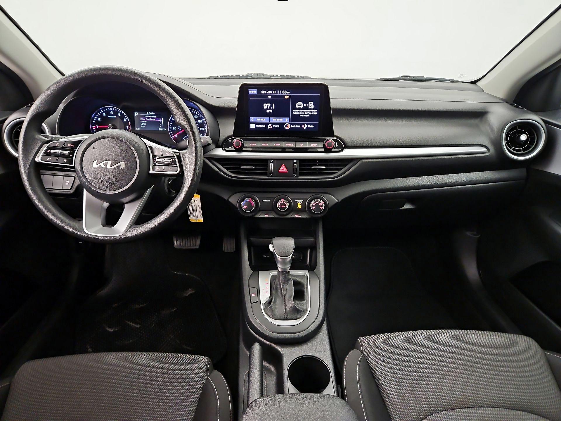 Thumbnail: 2024 Kia Forte - 9