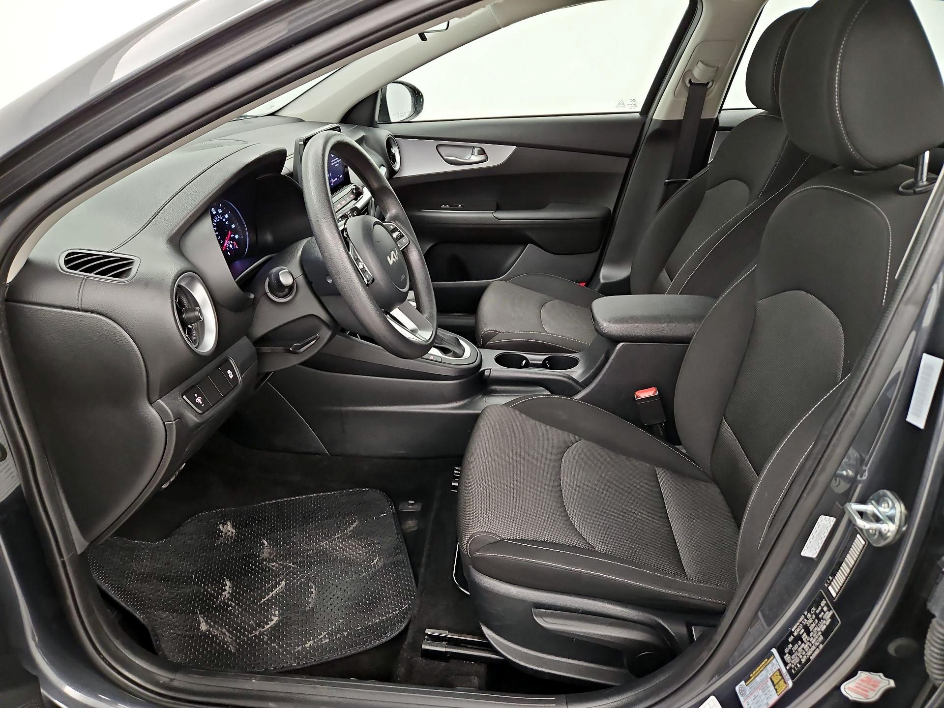 Thumbnail: 2024 Kia Forte - 11