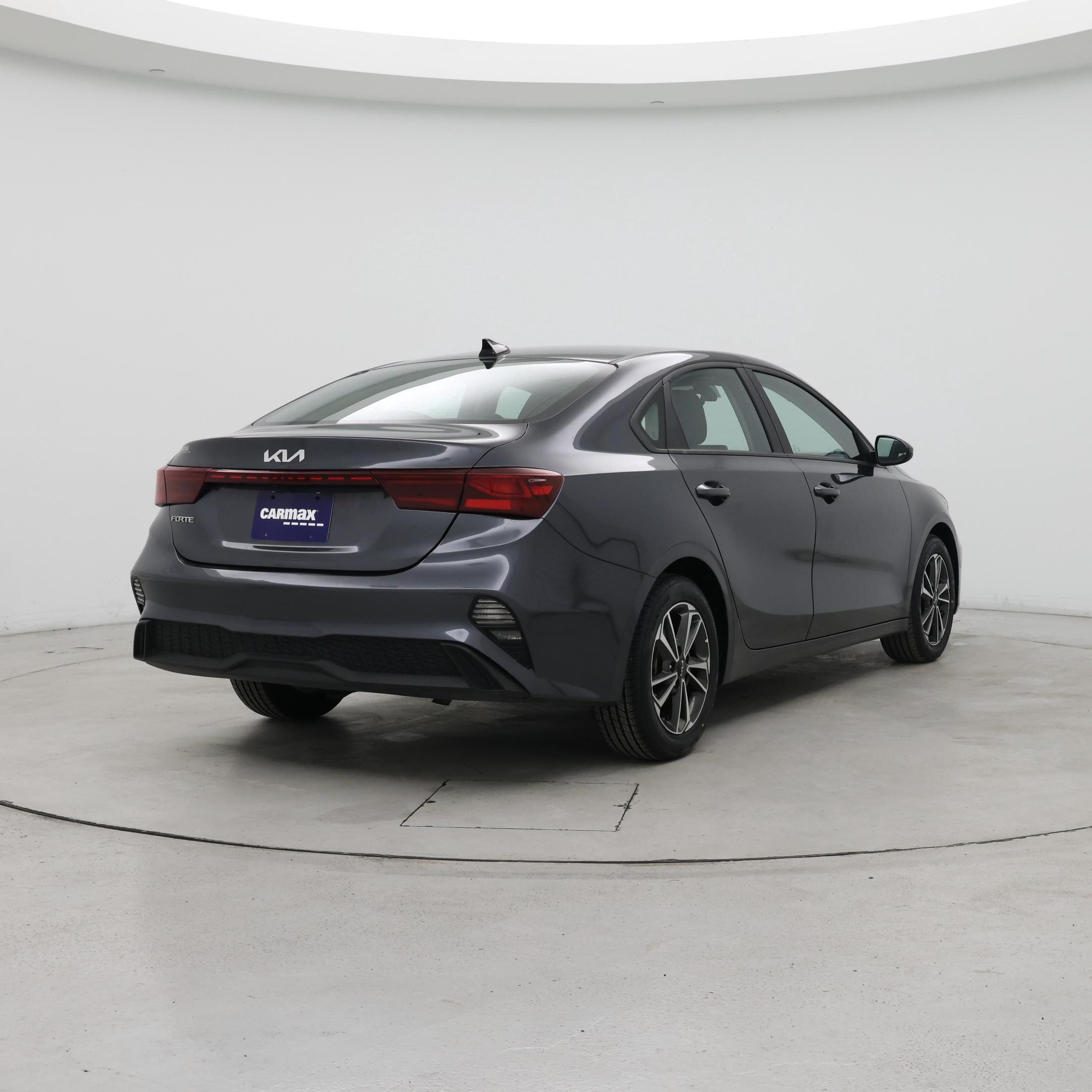 Thumbnail: 2024 Kia Forte - 8