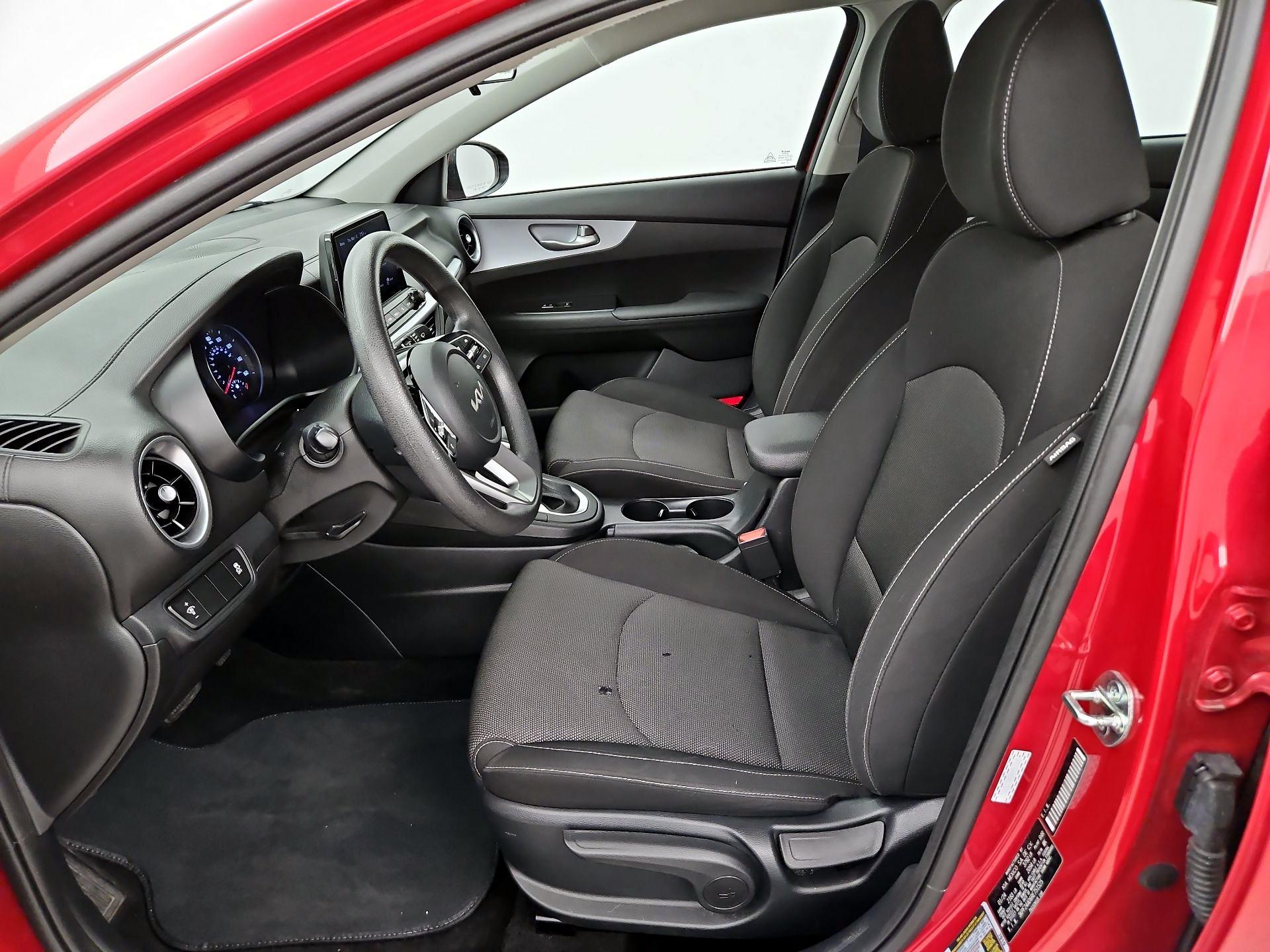 Thumbnail: 2024 Kia Forte - 11