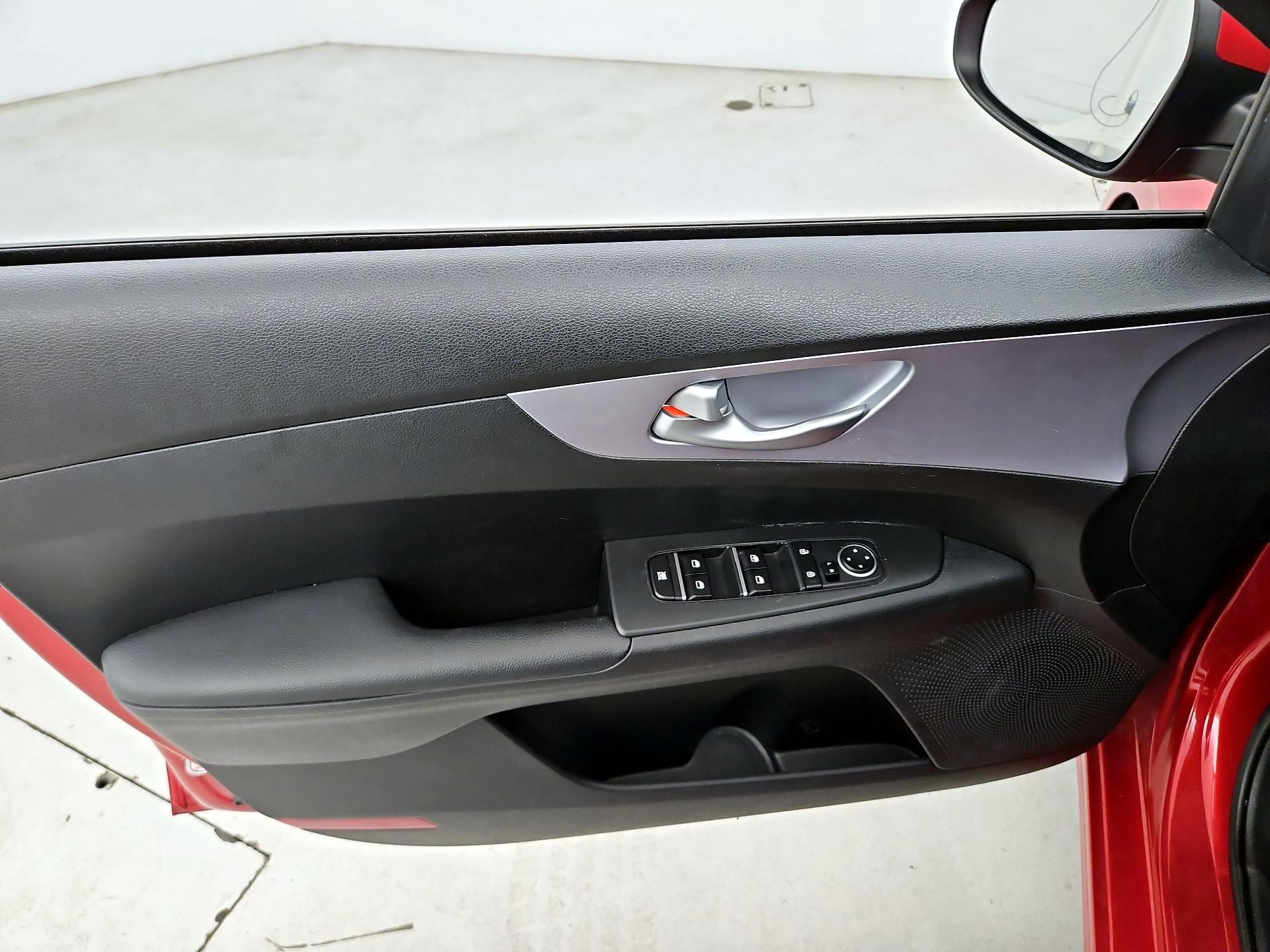 Thumbnail: 2024 Kia Forte - 12