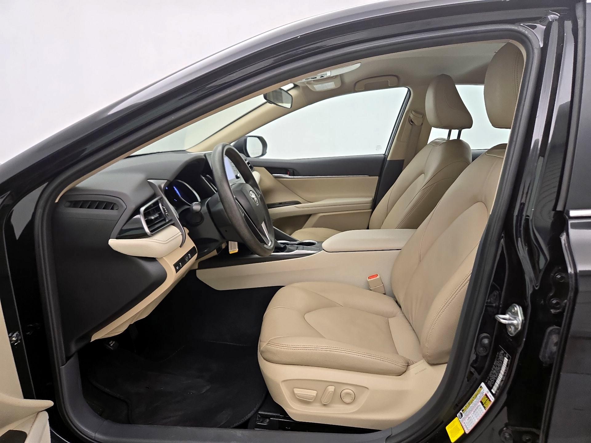 Thumbnail: 2023 Toyota Camry - 11