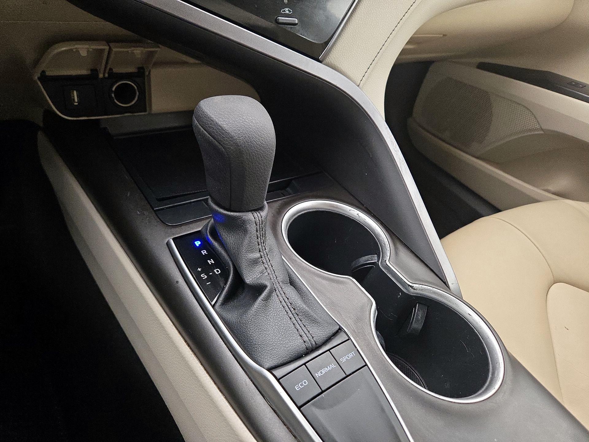 Thumbnail: 2023 Toyota Camry - 17