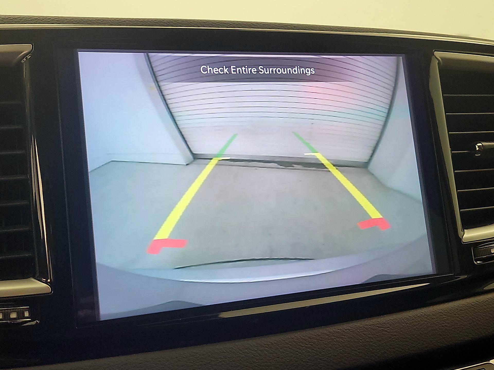 Thumbnail: 2024 Chrysler Pacifica - 14