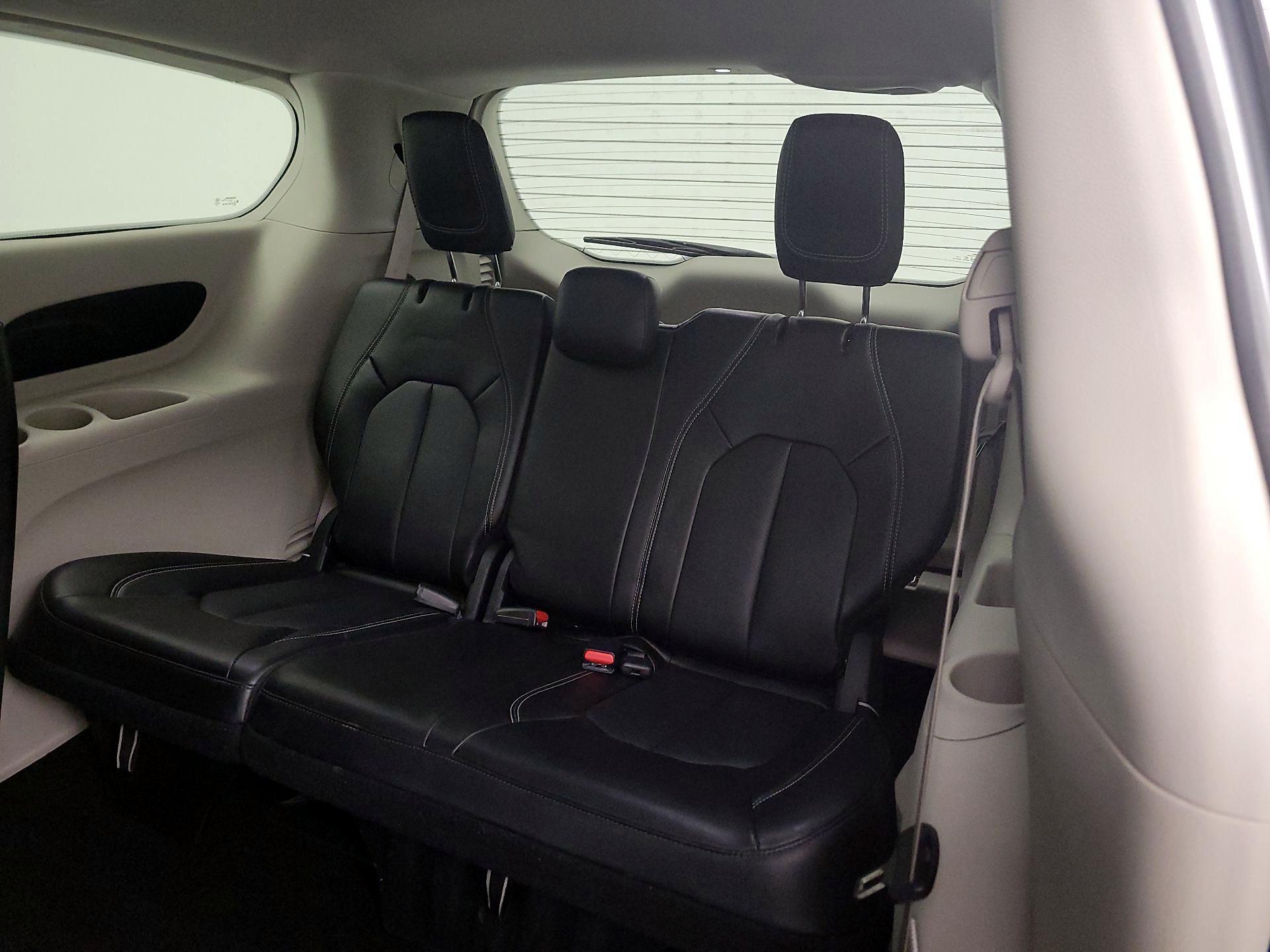 Thumbnail: 2024 Chrysler Pacifica - 20