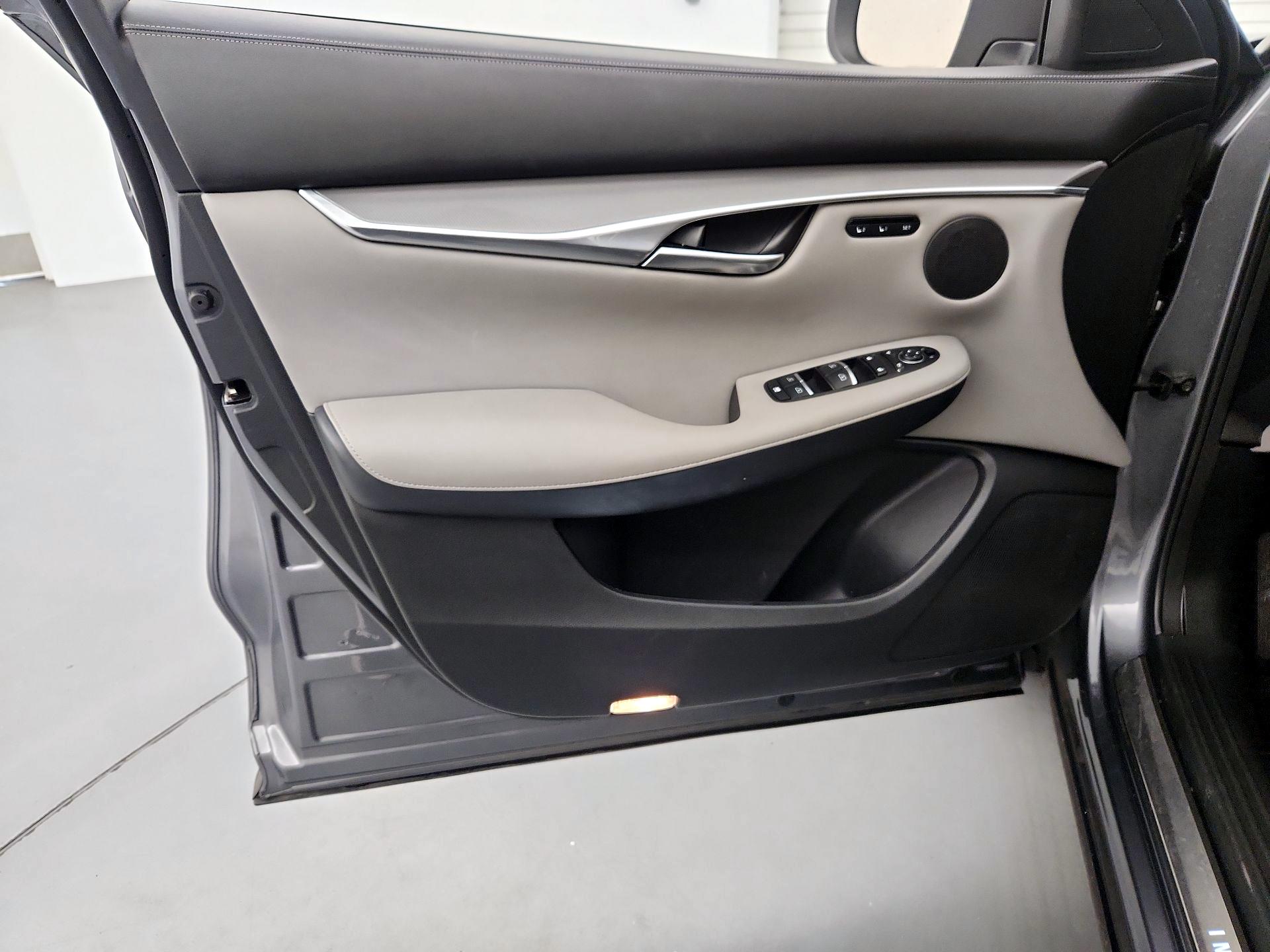 Thumbnail: 2023 INFINITI QX50 - 12