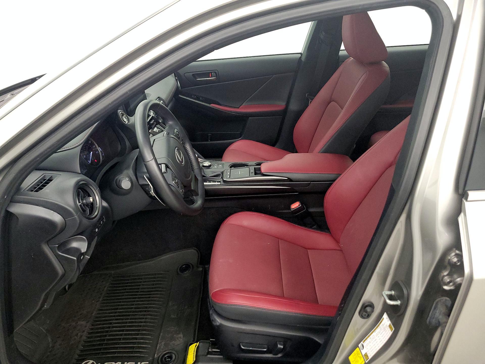 Thumbnail: 2023 Lexus IS - 11