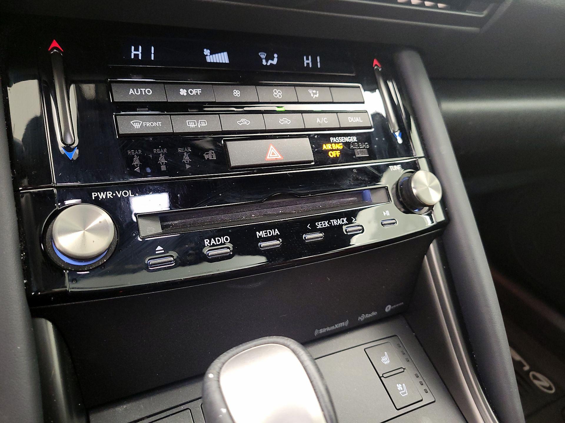 Thumbnail: 2023 Lexus IS - 16