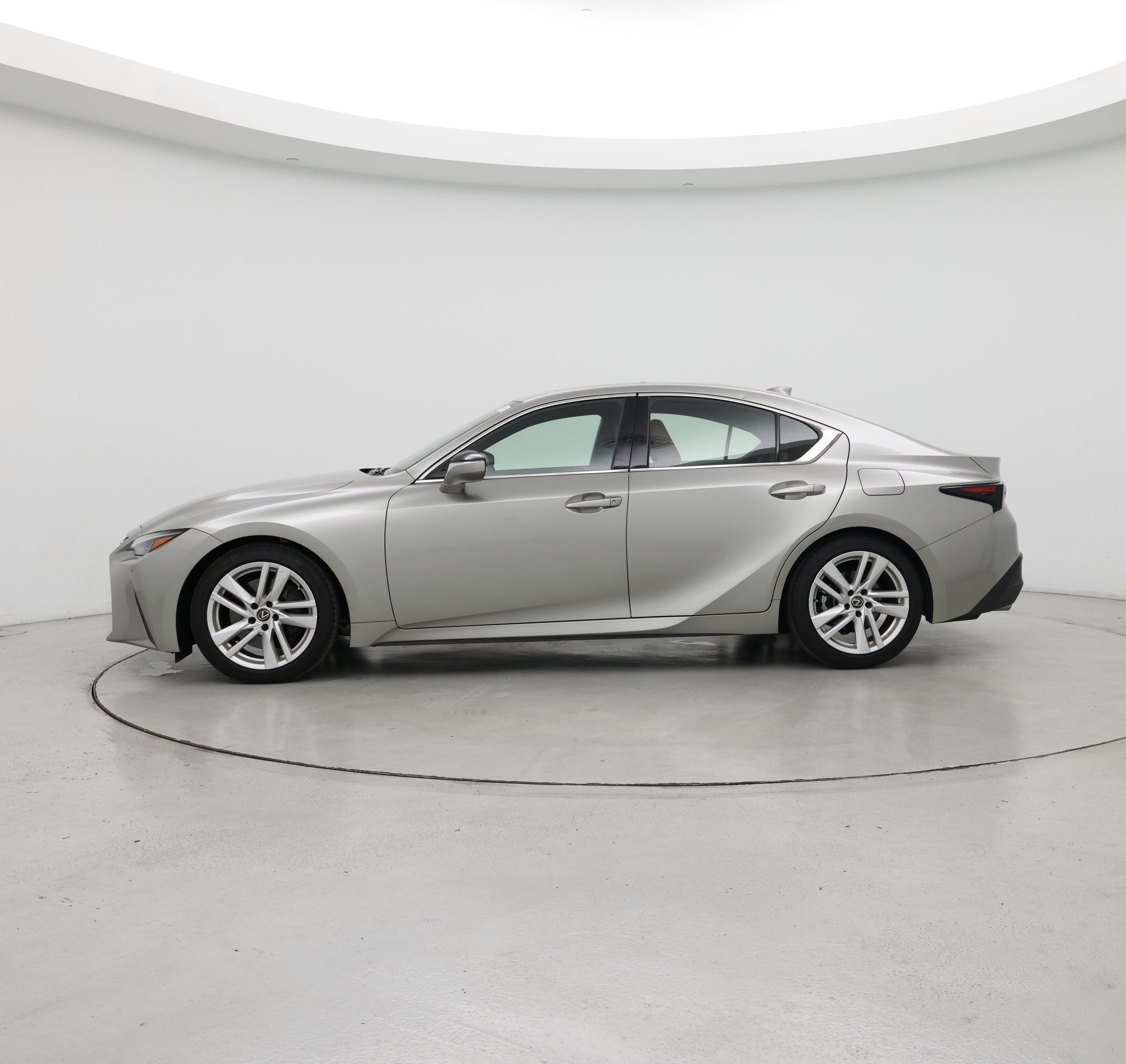 Thumbnail: 2023 Lexus IS - 3