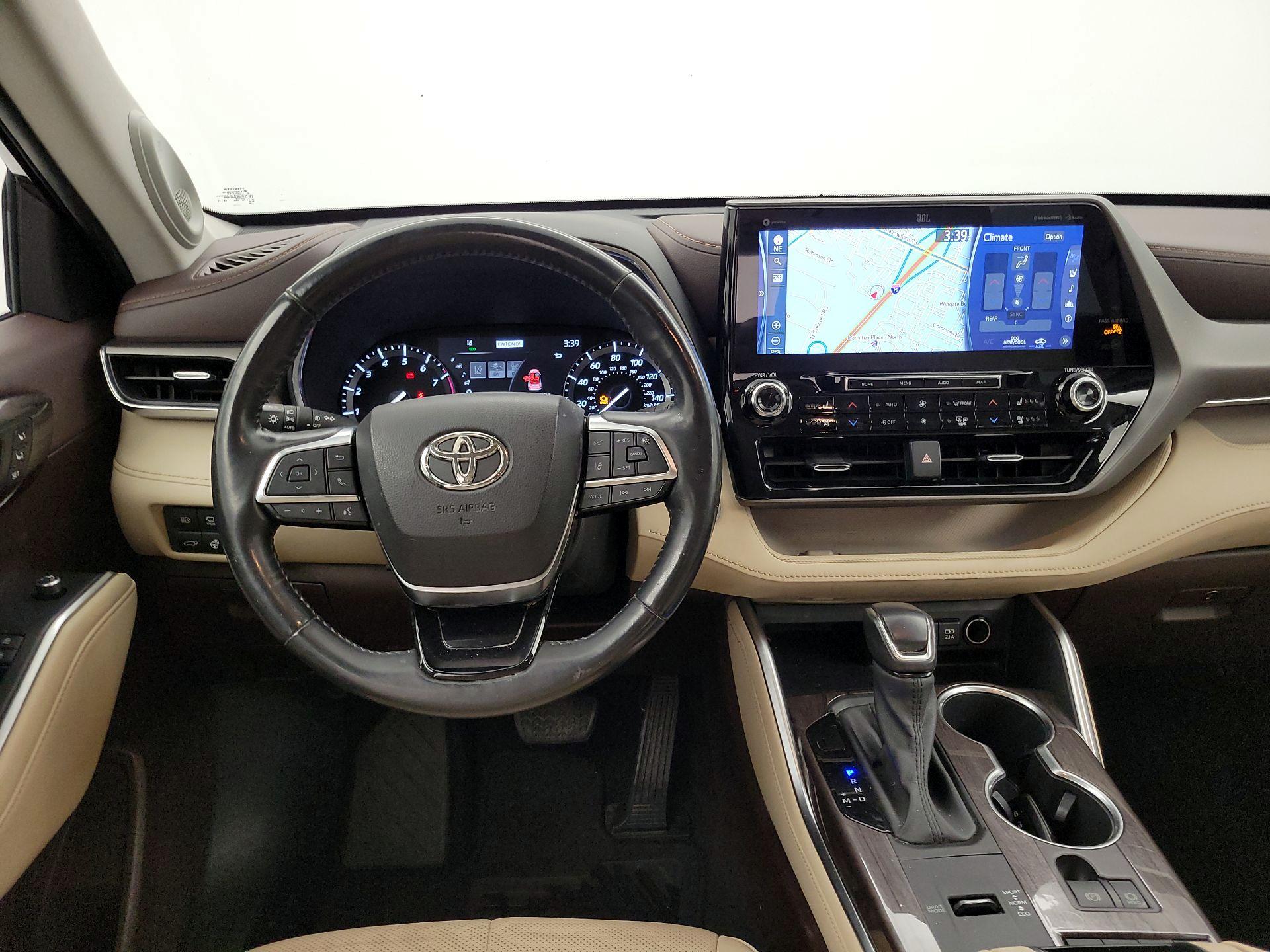 Thumbnail: 2020 Toyota Highlander - 10