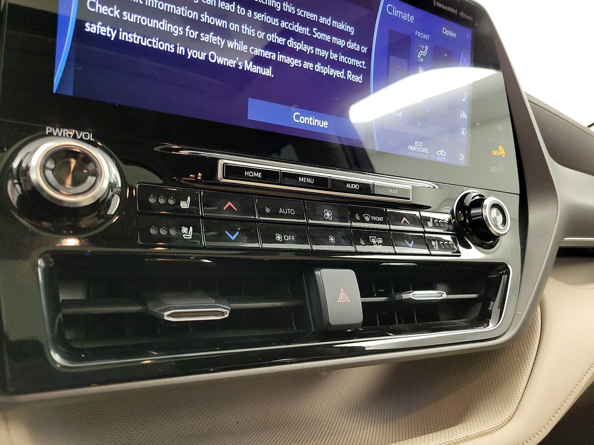 Thumbnail: 2020 Toyota Highlander - 17