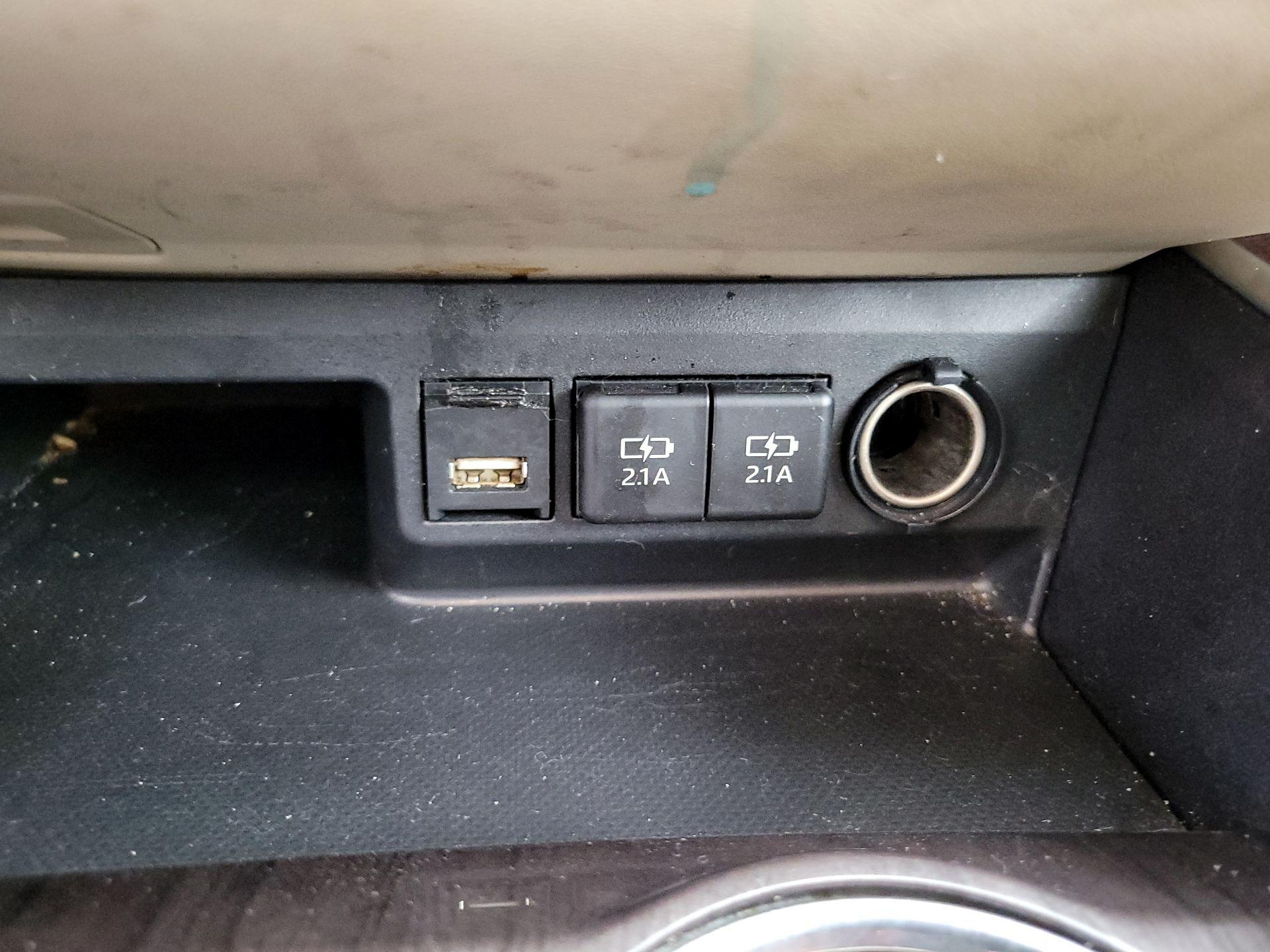 Thumbnail: 2020 Toyota Highlander - 19