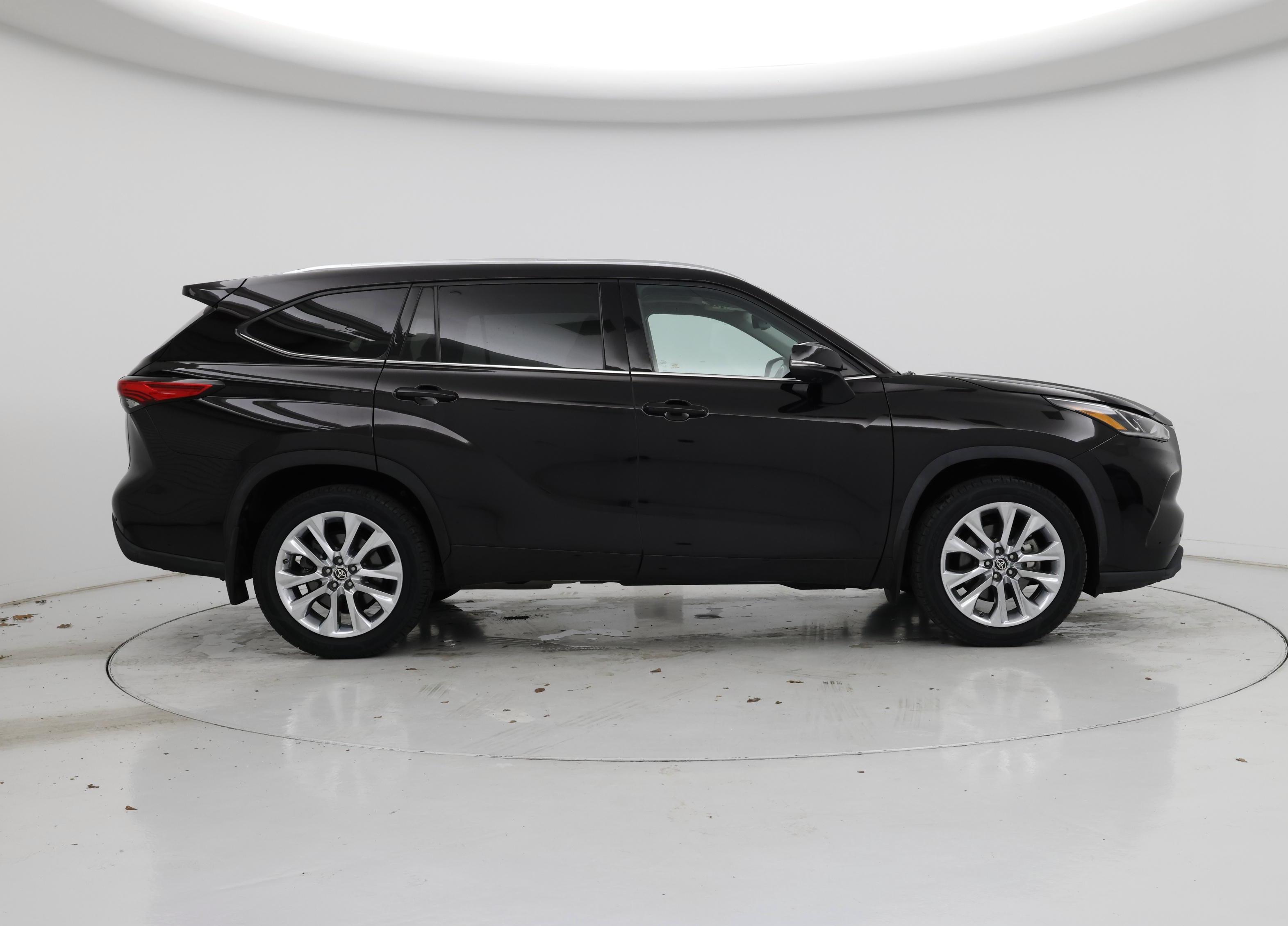 Thumbnail: 2020 Toyota Highlander - 7