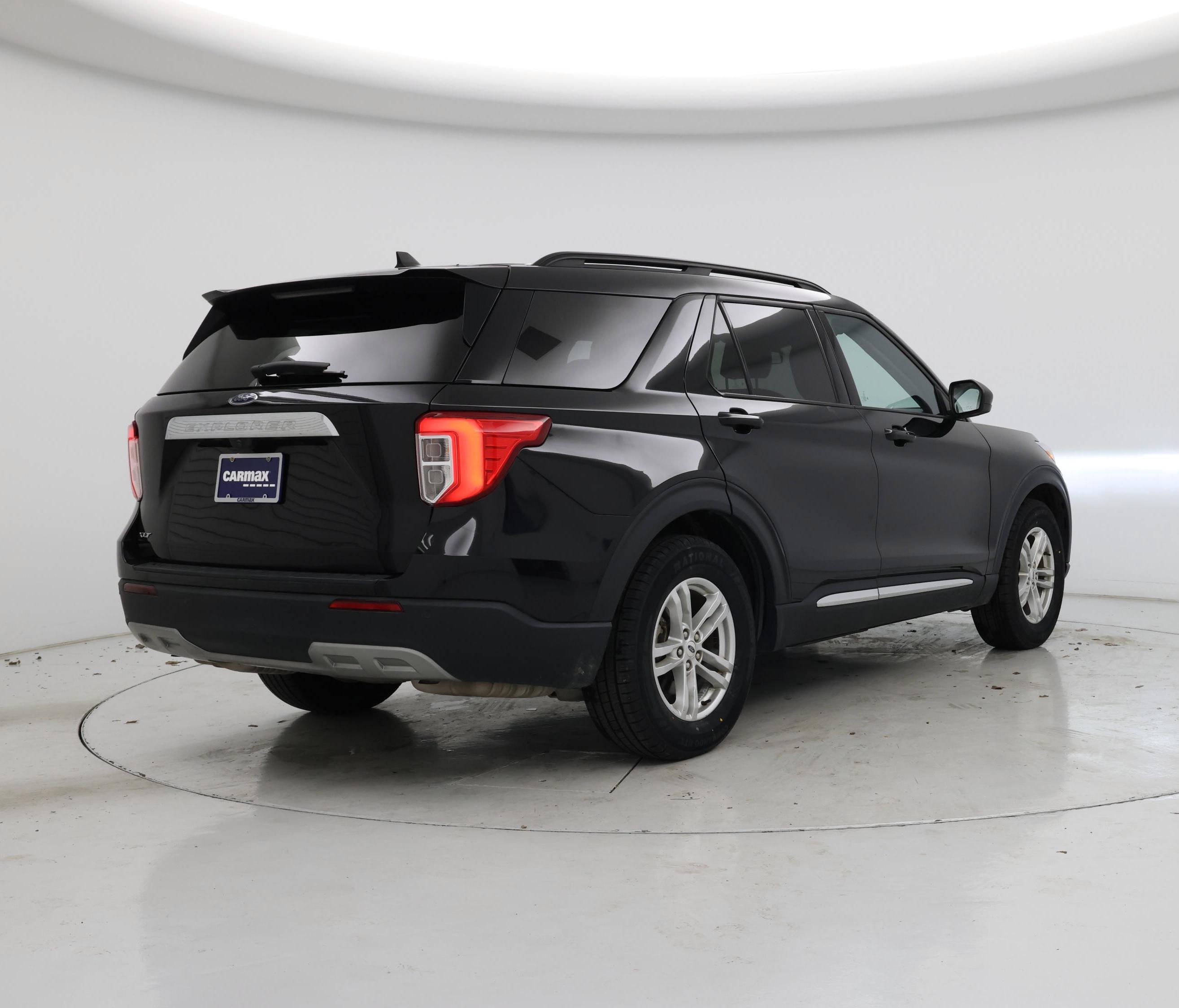 Thumbnail: 2023 Ford Explorer - 8