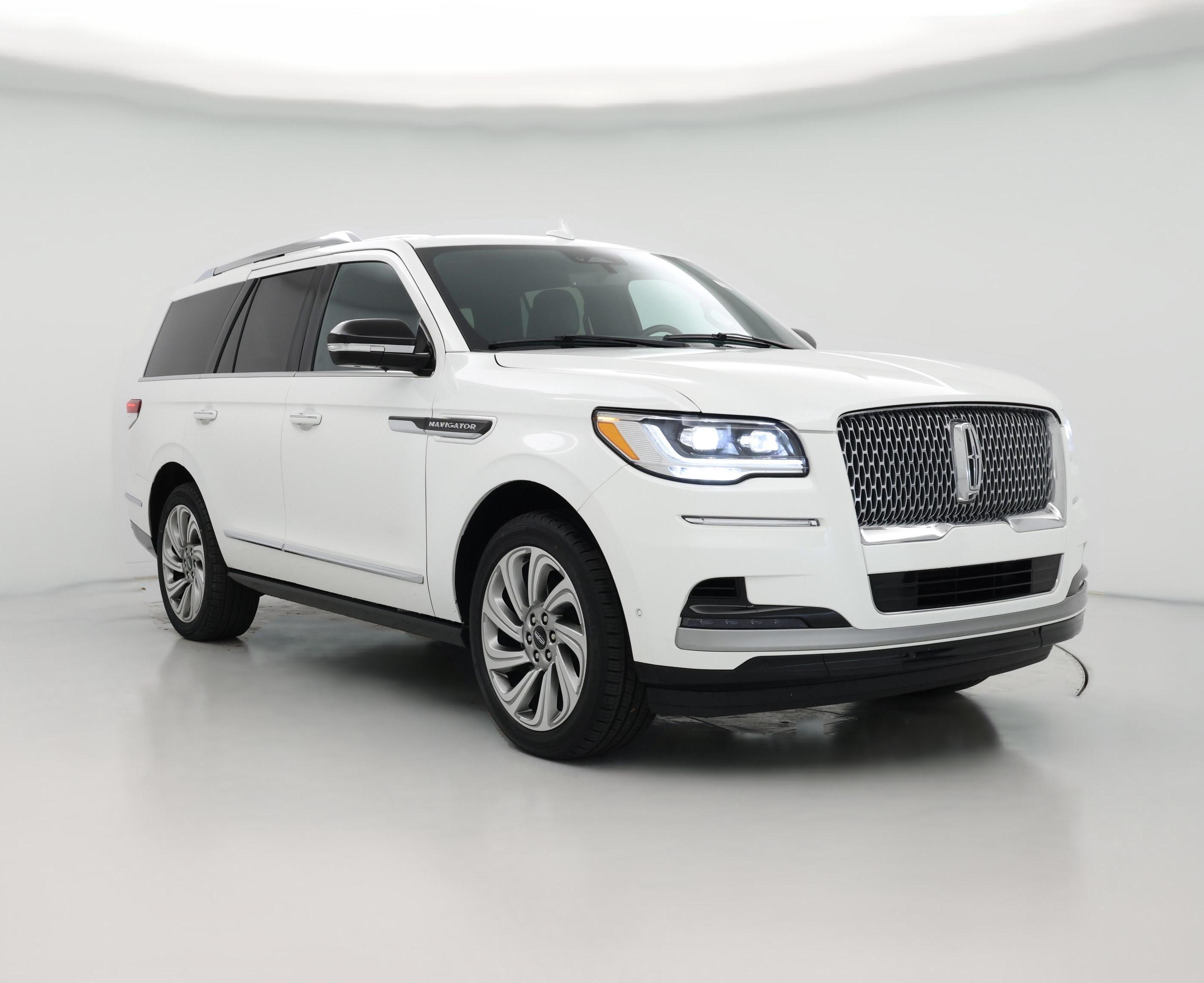 Thumbnail: 2023 Lincoln Navigator - 1