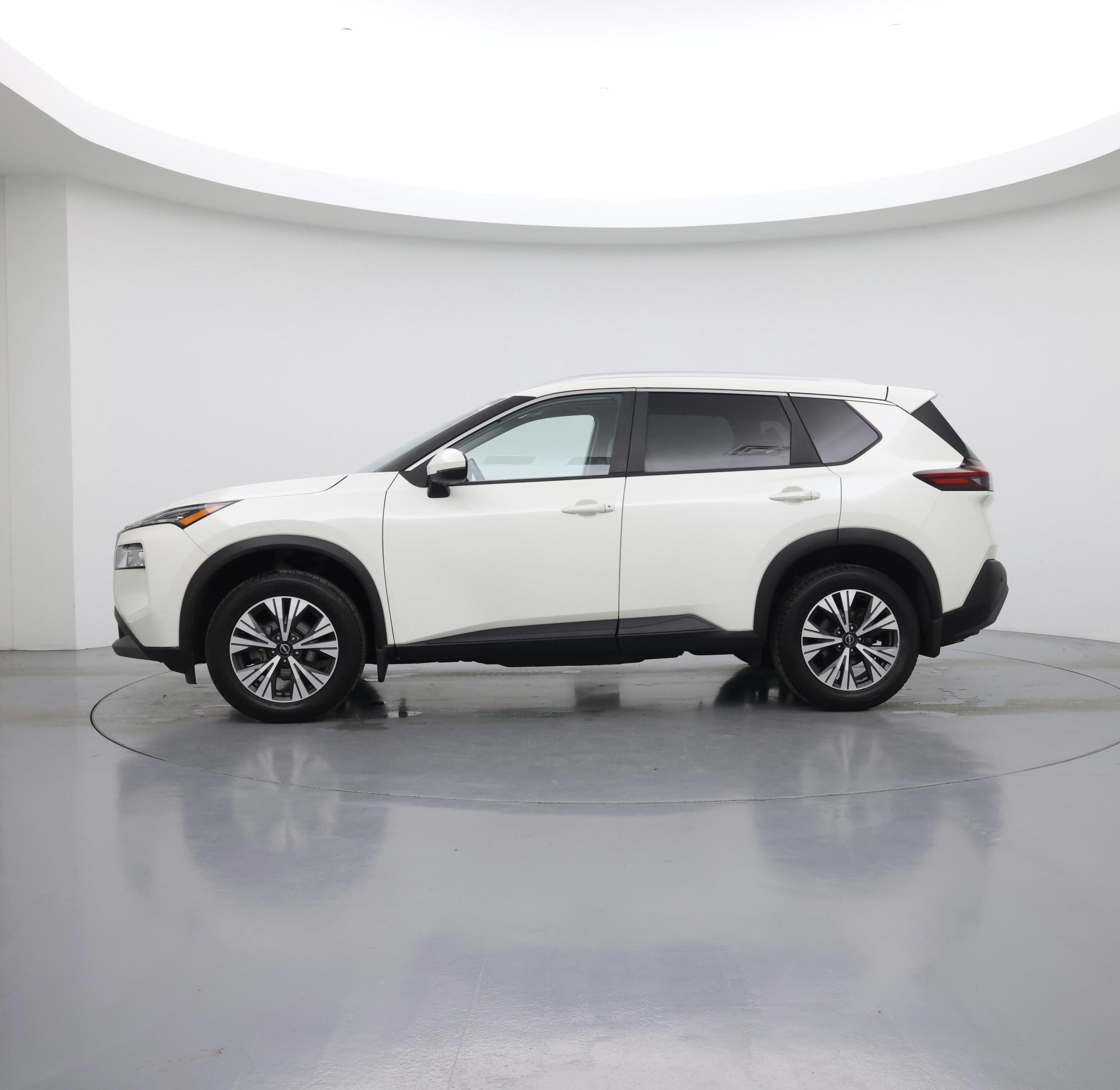 Thumbnail: 2022 Nissan Rogue - 3