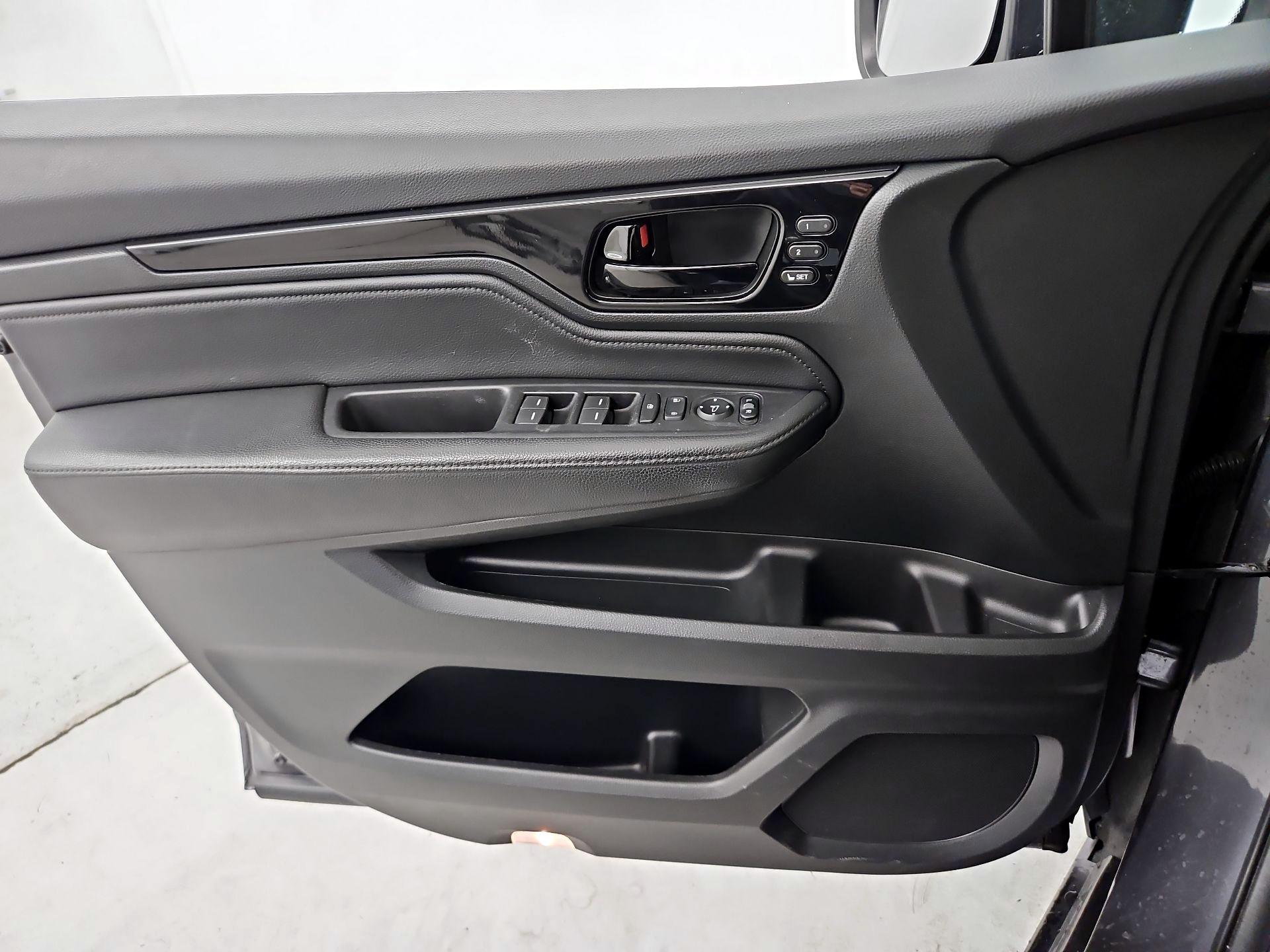 Thumbnail: 2022 Honda Odyssey - 12