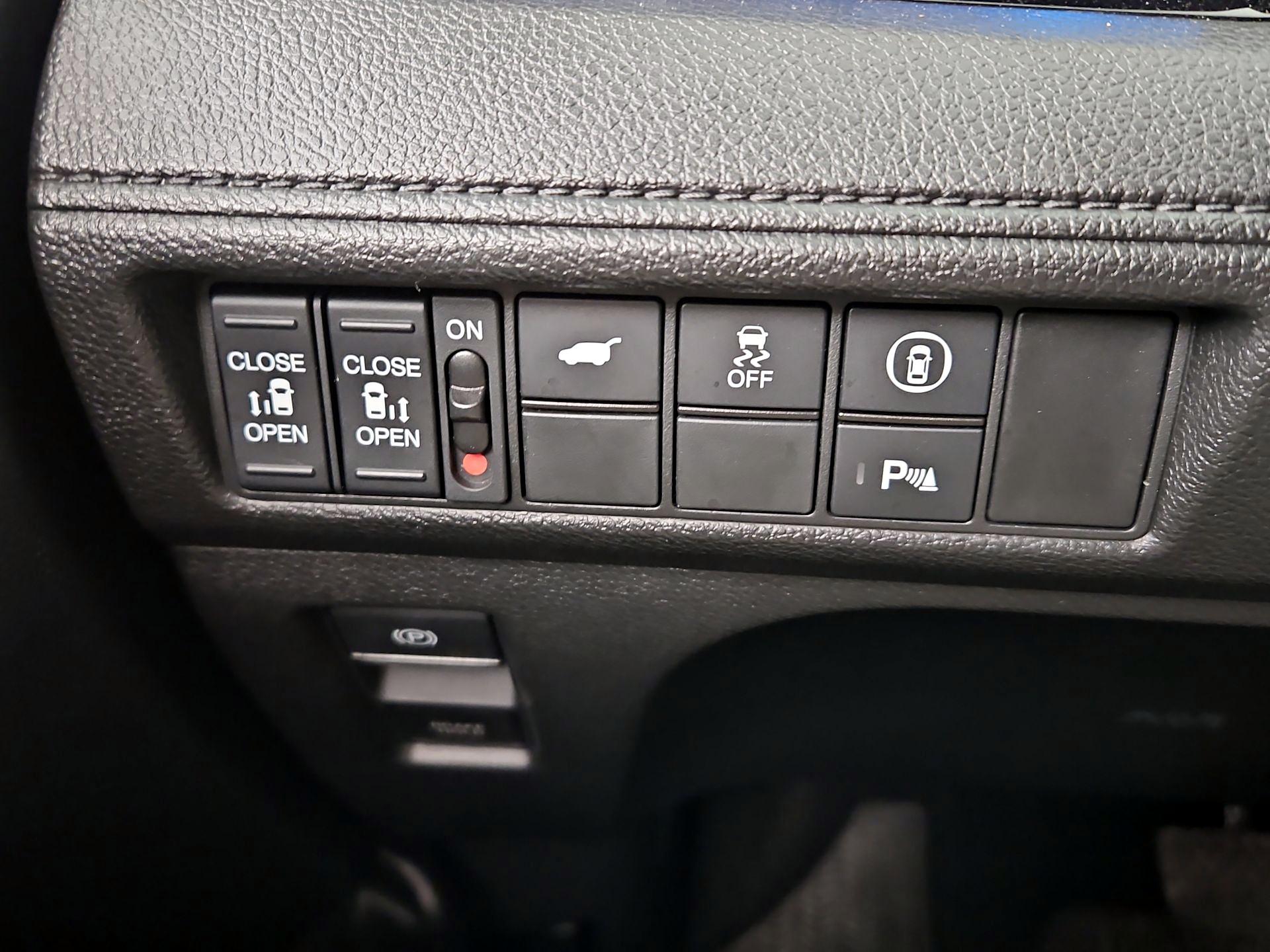 Thumbnail: 2022 Honda Odyssey - 13