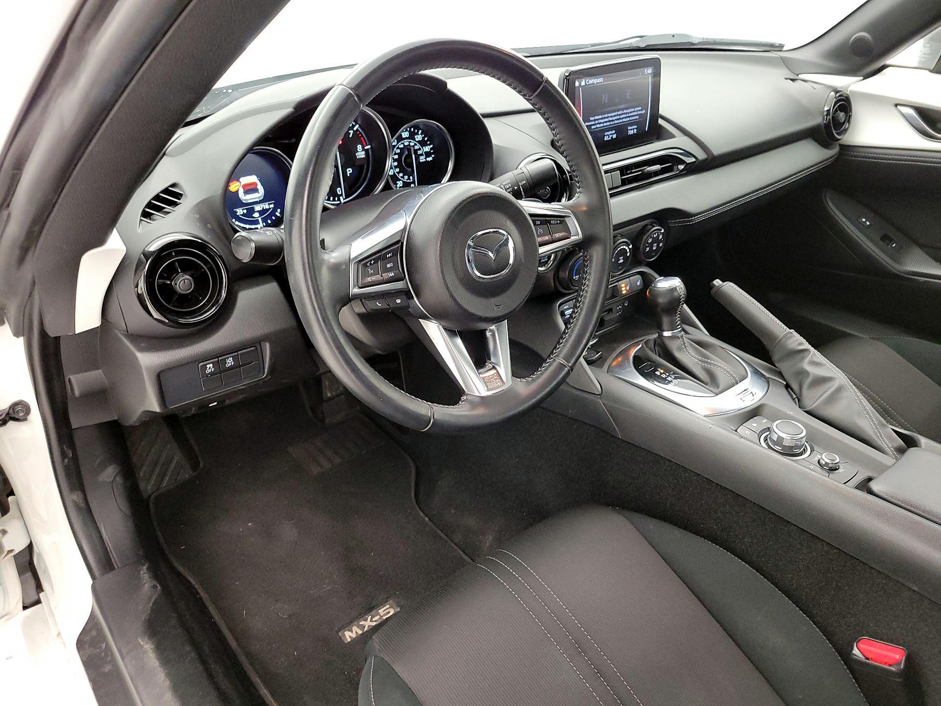 Thumbnail: 2021 Mazda MX-5 Miata - 9