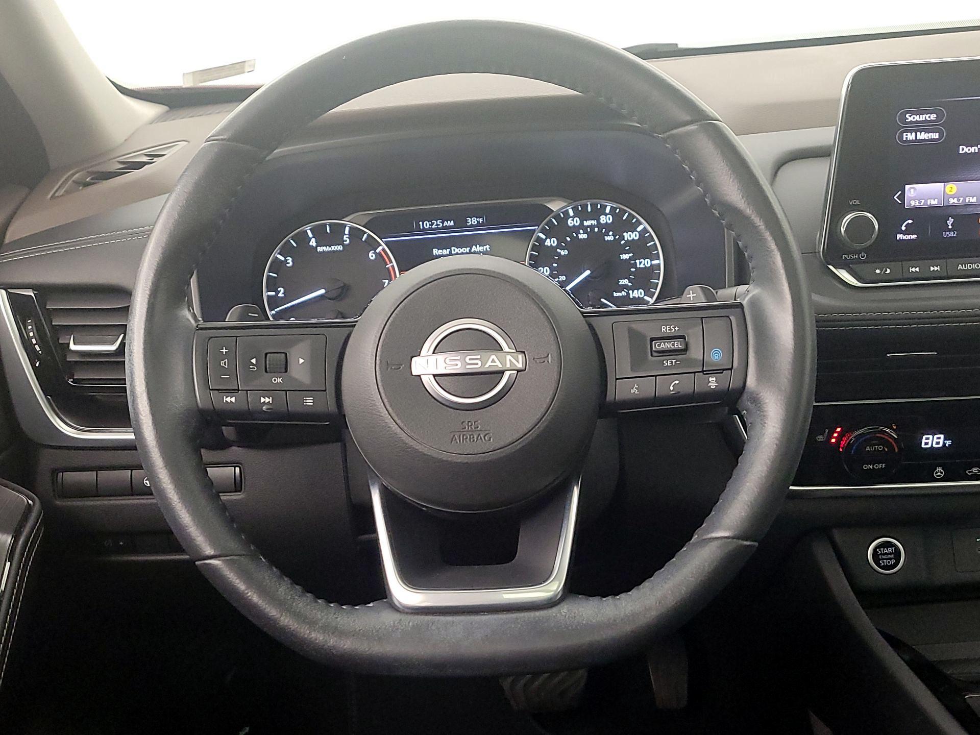 Thumbnail: 2022 Nissan Rogue - 10