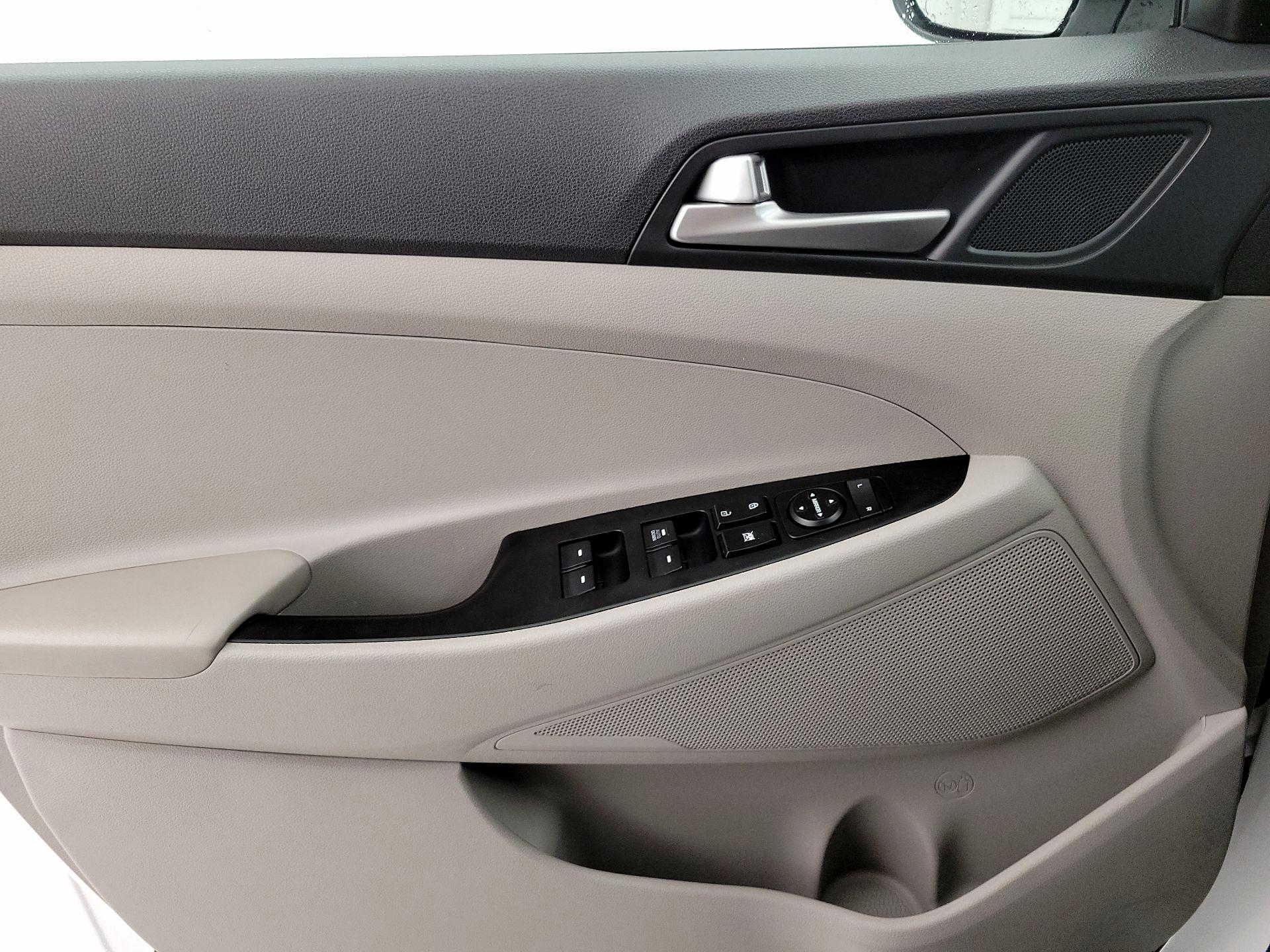 Thumbnail: 2020 Hyundai Tucson - 12