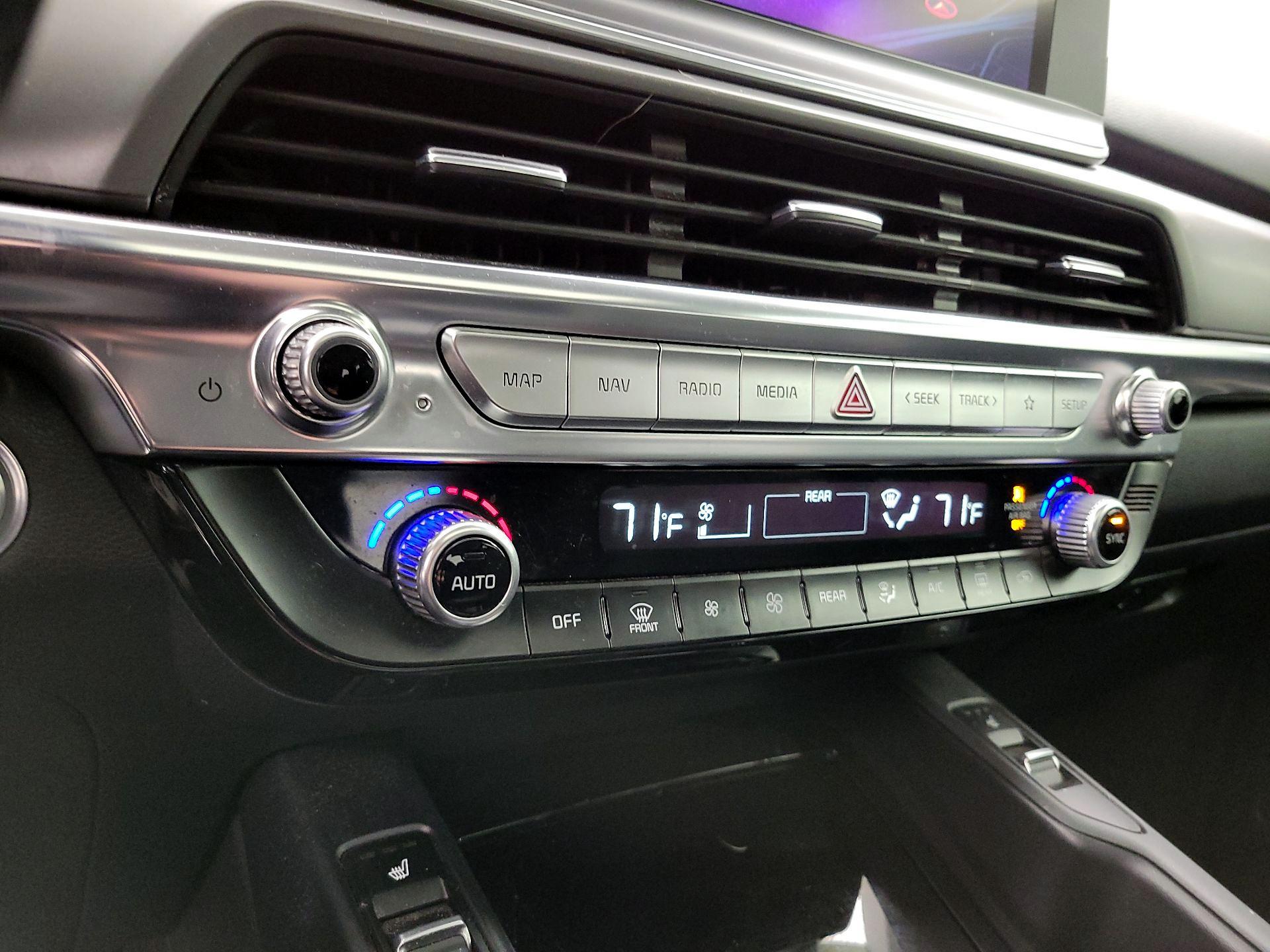 Thumbnail: 2022 Kia Telluride - 17