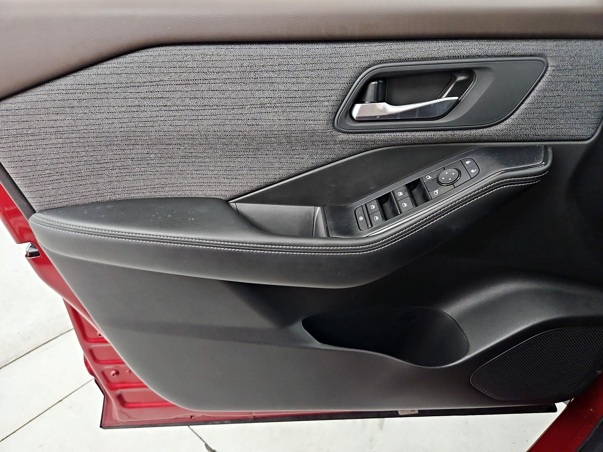 Thumbnail: 2023 Nissan Rogue - 12