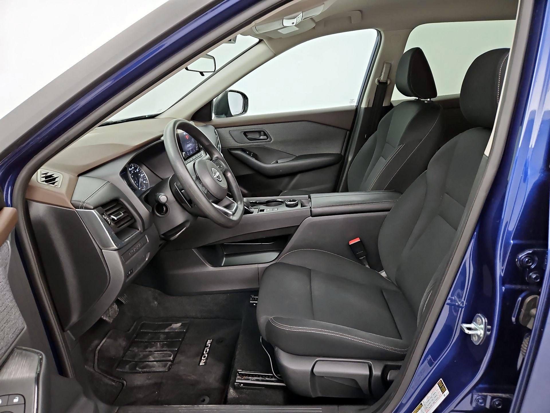 Thumbnail: 2023 Nissan Rogue - 11