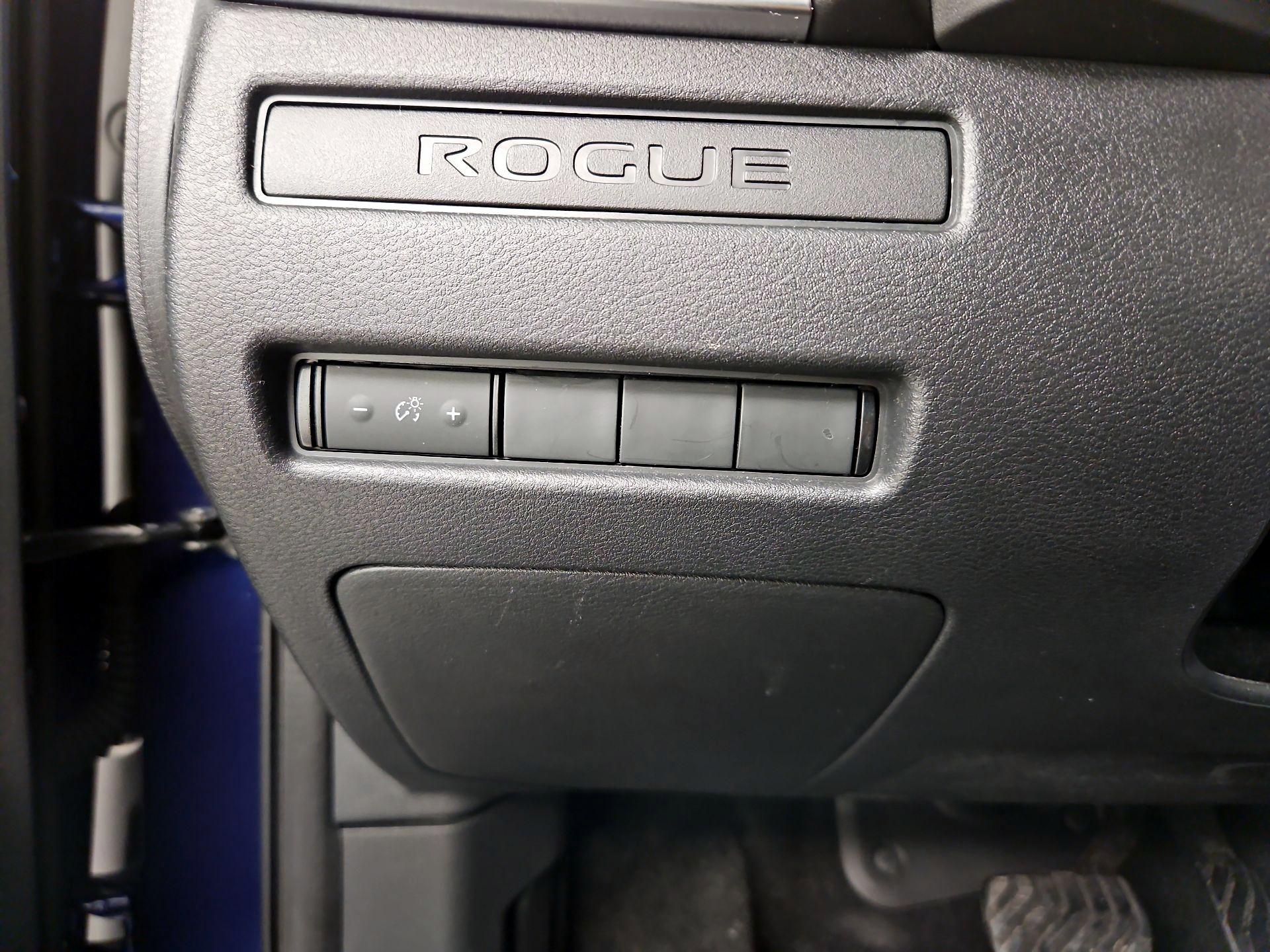 Thumbnail: 2023 Nissan Rogue - 13