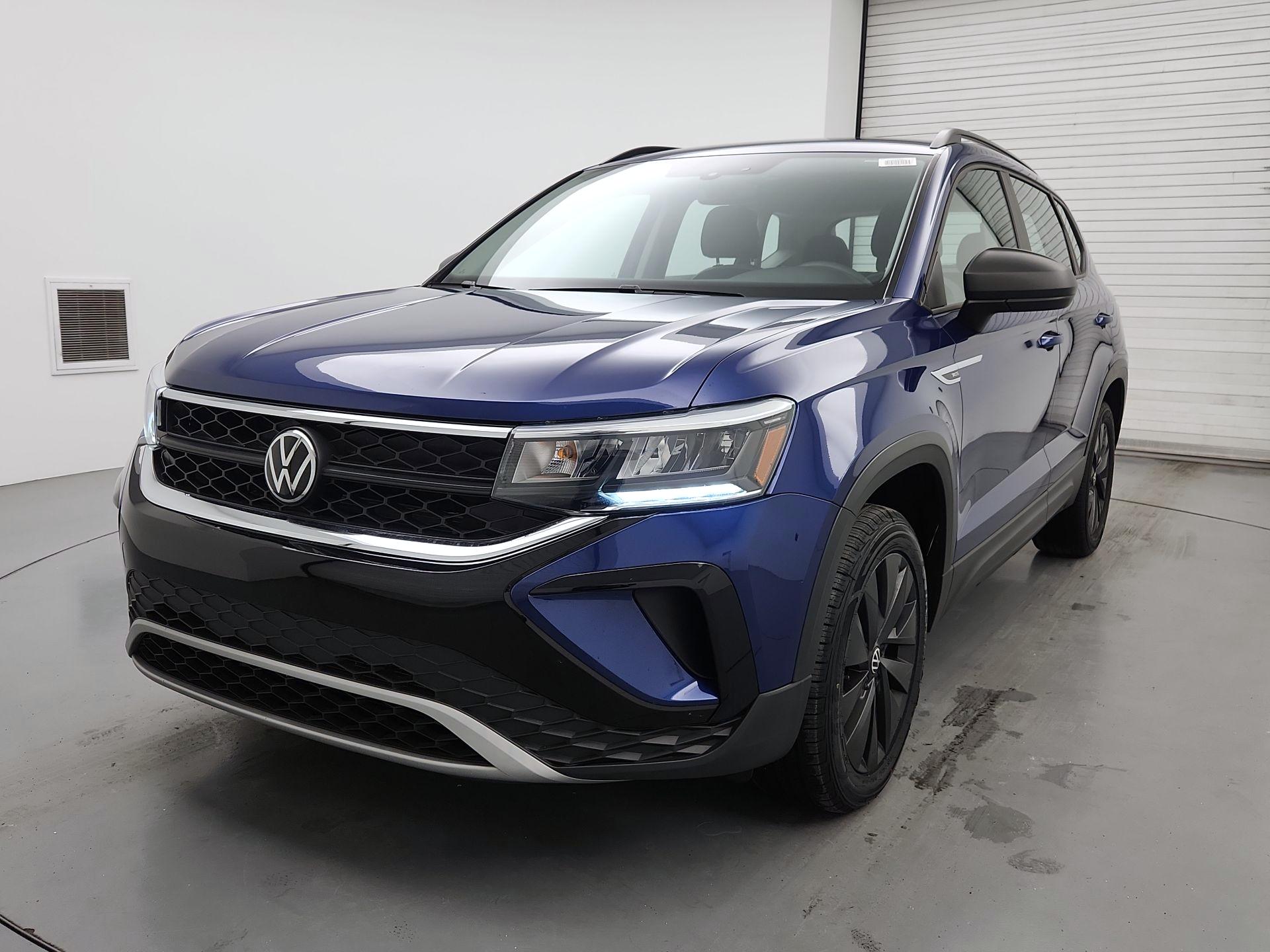 Thumbnail: 2023 Volkswagen Taos - 3