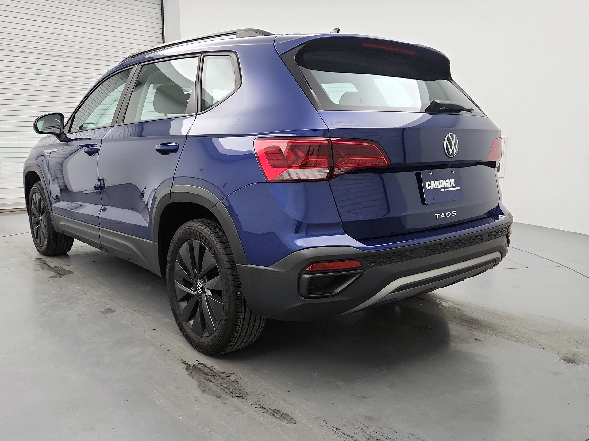 Thumbnail: 2023 Volkswagen Taos - 7