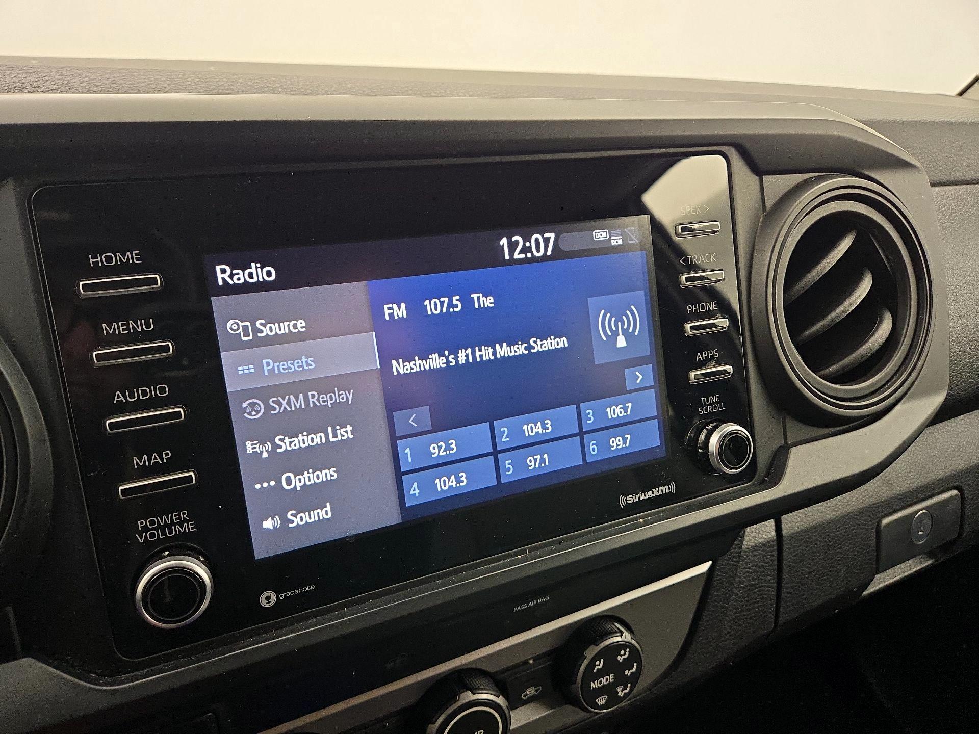 Thumbnail: 2021 Toyota Tacoma - 15