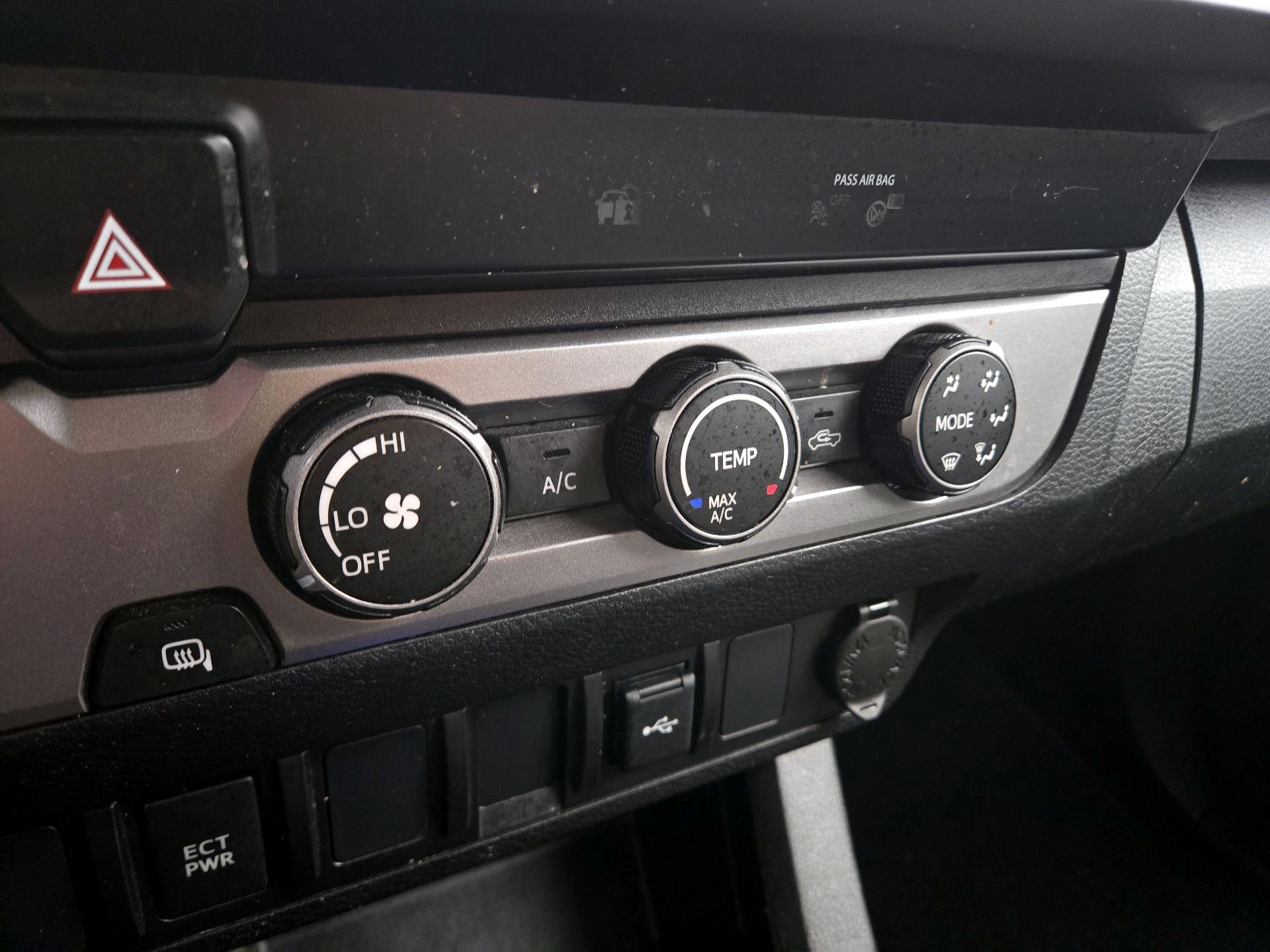 Thumbnail: 2021 Toyota Tacoma - 16