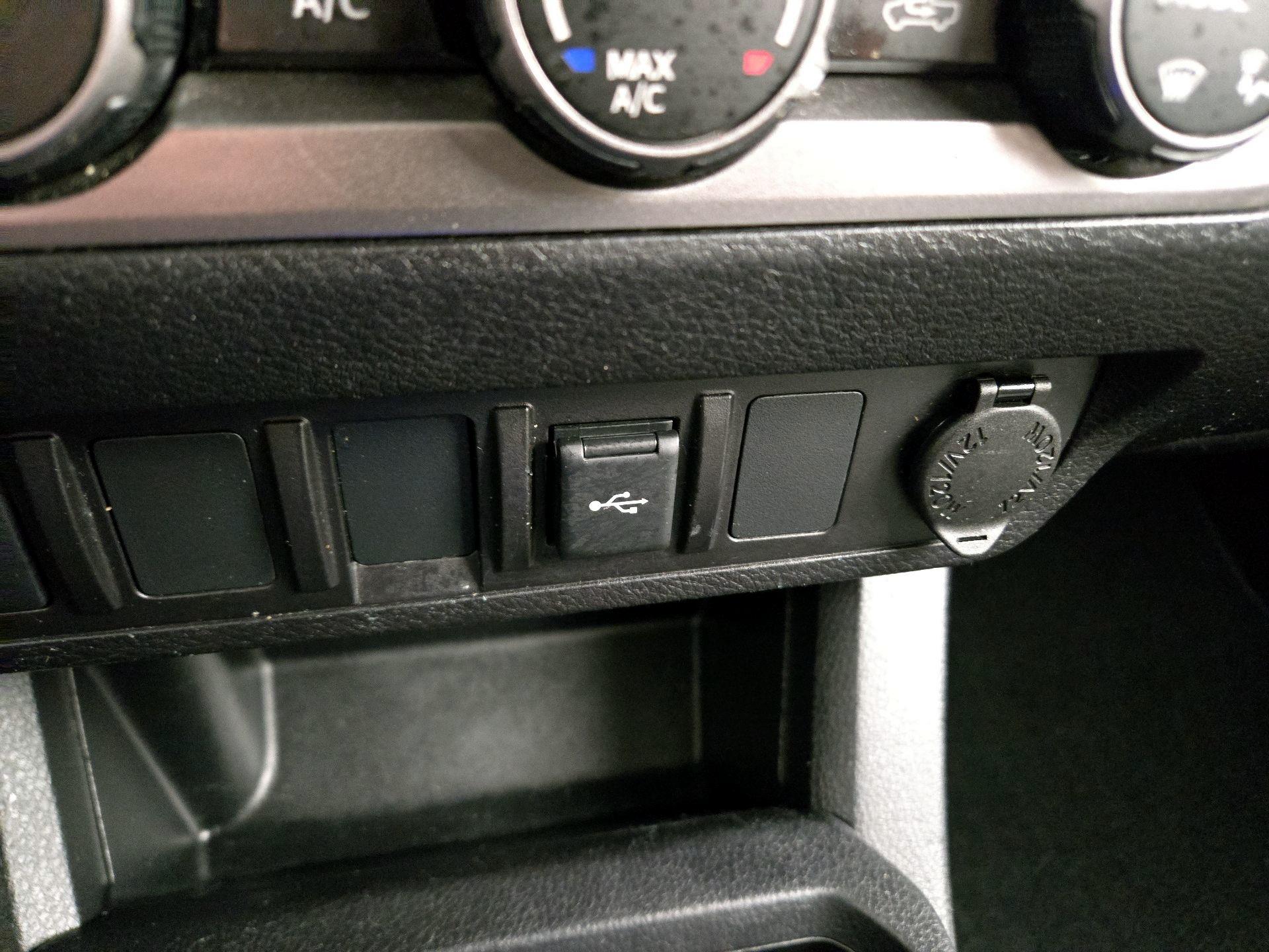 Thumbnail: 2021 Toyota Tacoma - 18