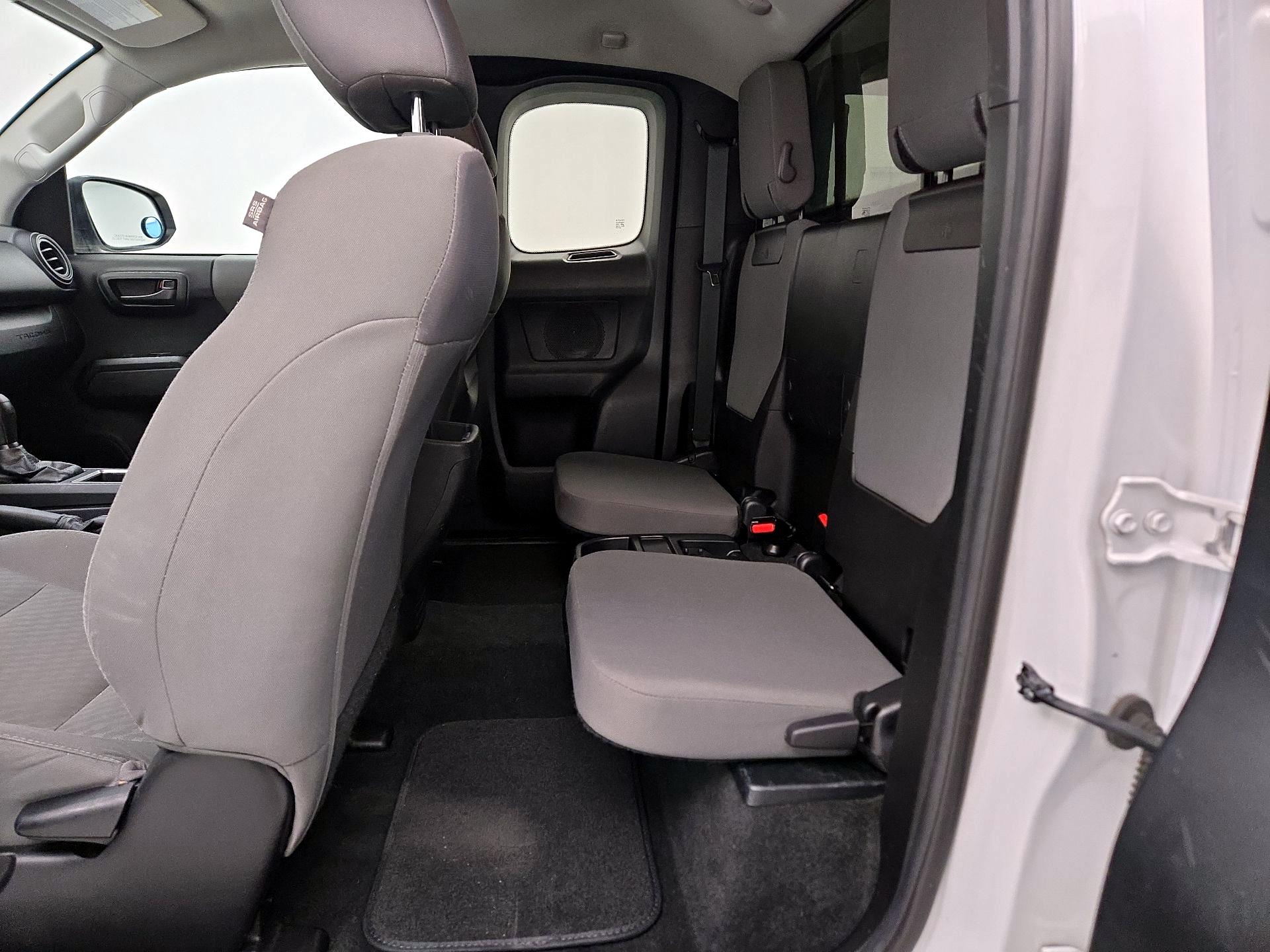 Thumbnail: 2021 Toyota Tacoma - 19