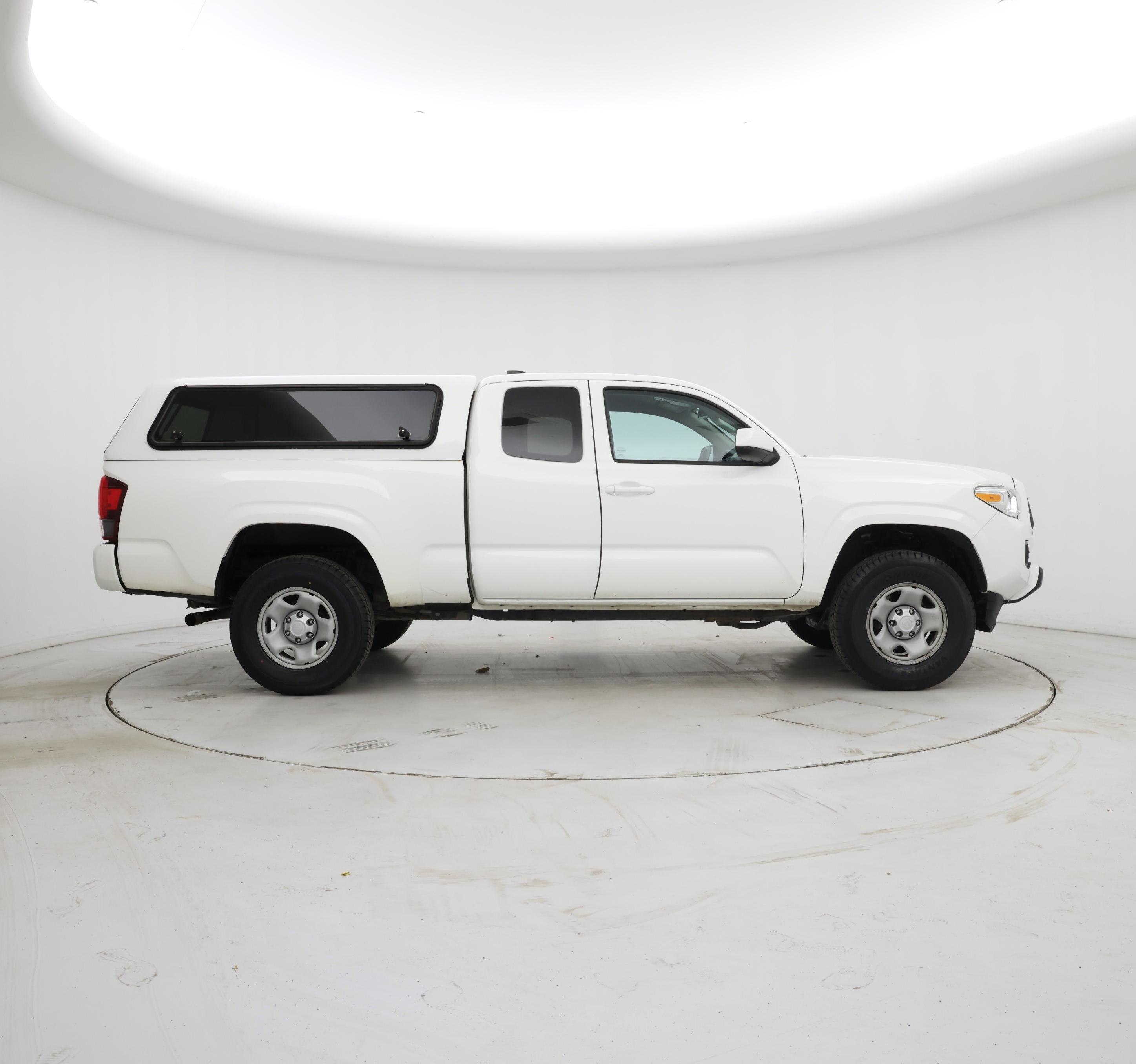 Thumbnail: 2021 Toyota Tacoma - 7