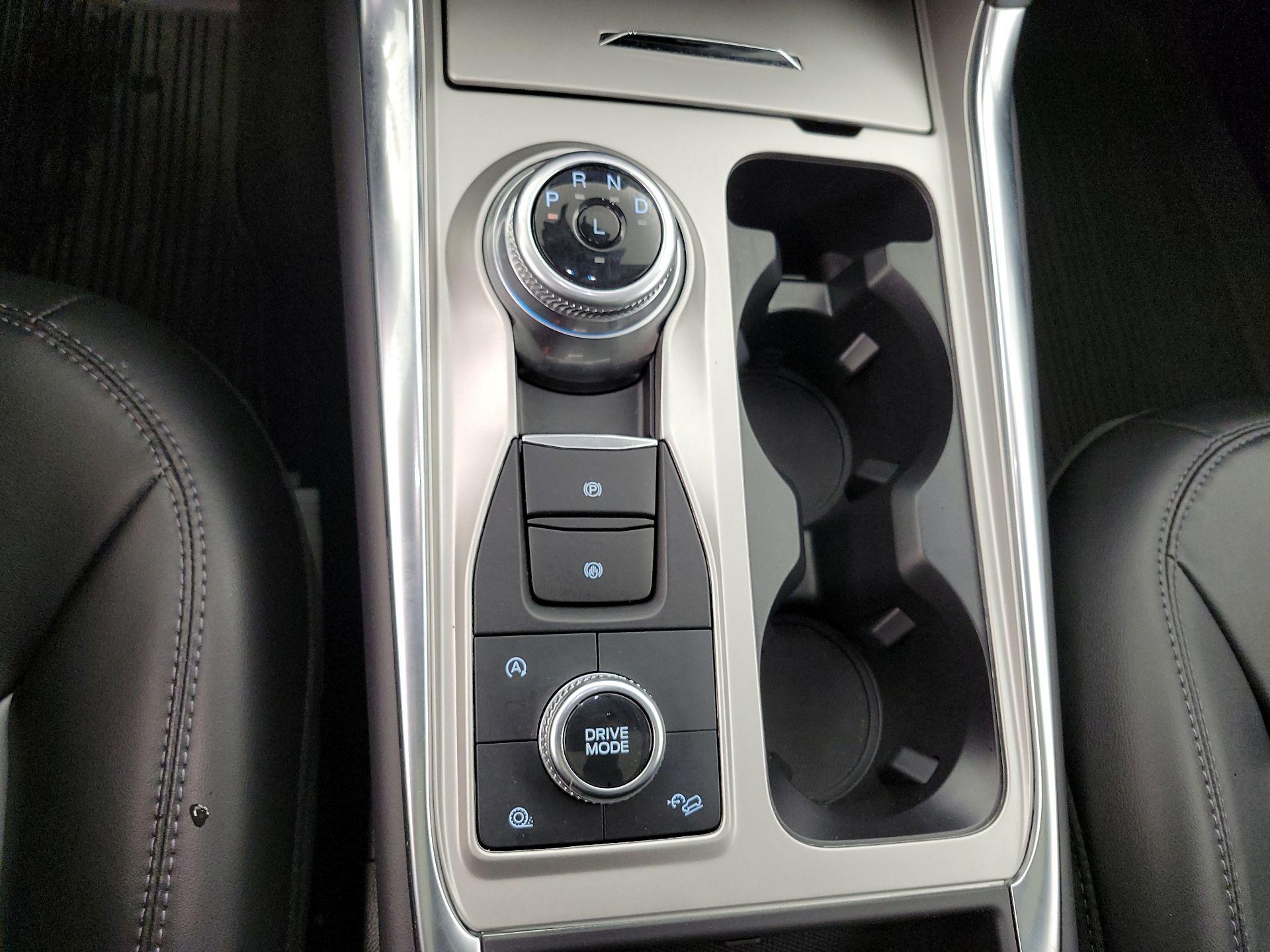 Thumbnail: 2023 Ford Explorer - 18