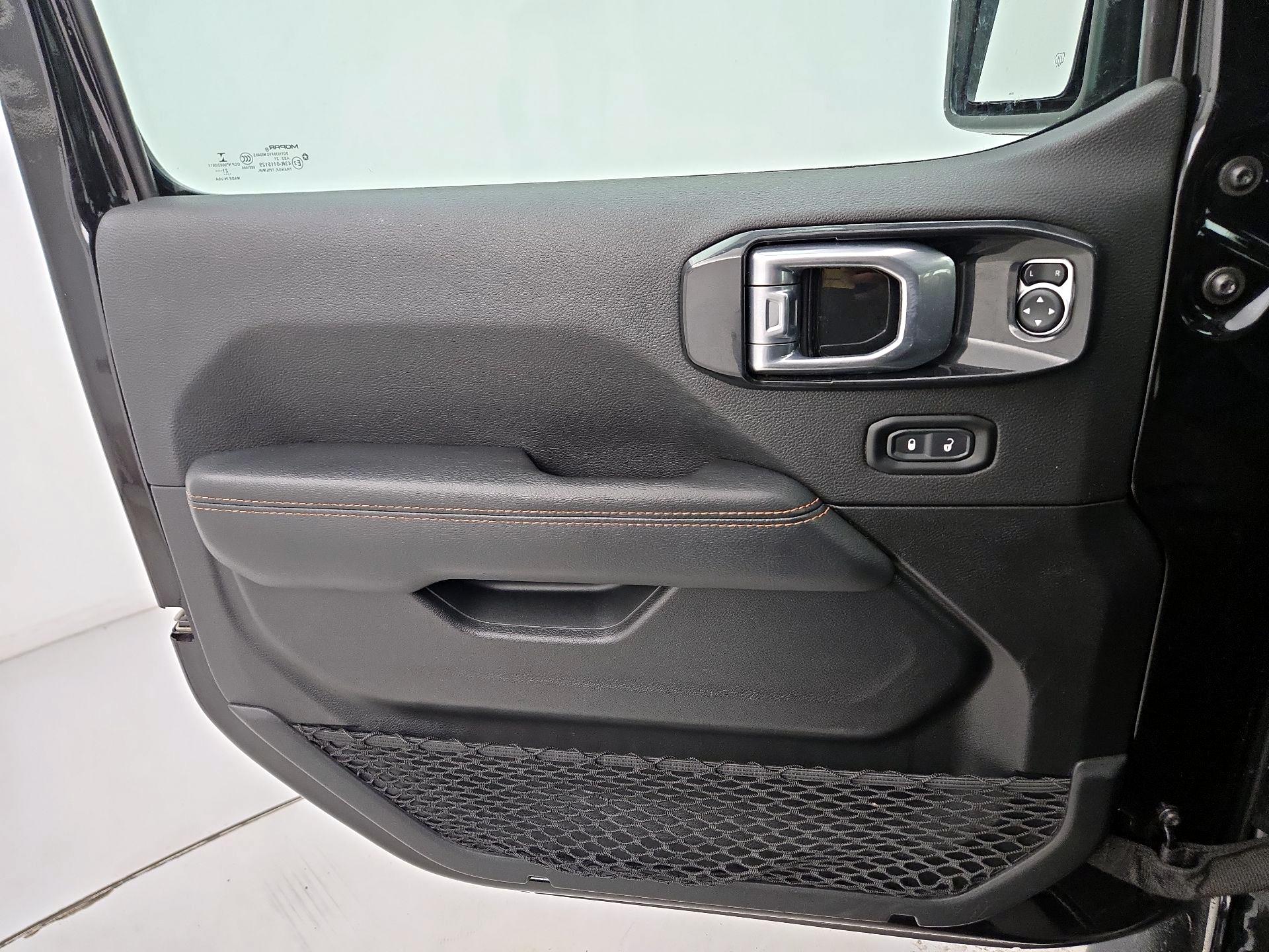 Thumbnail: 2021 Jeep Gladiator - 12