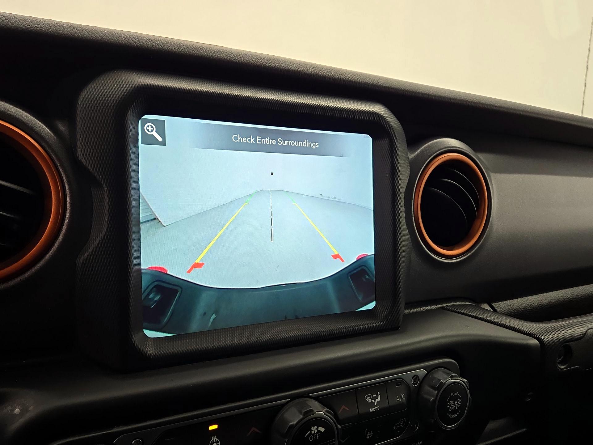 Thumbnail: 2021 Jeep Gladiator - 14