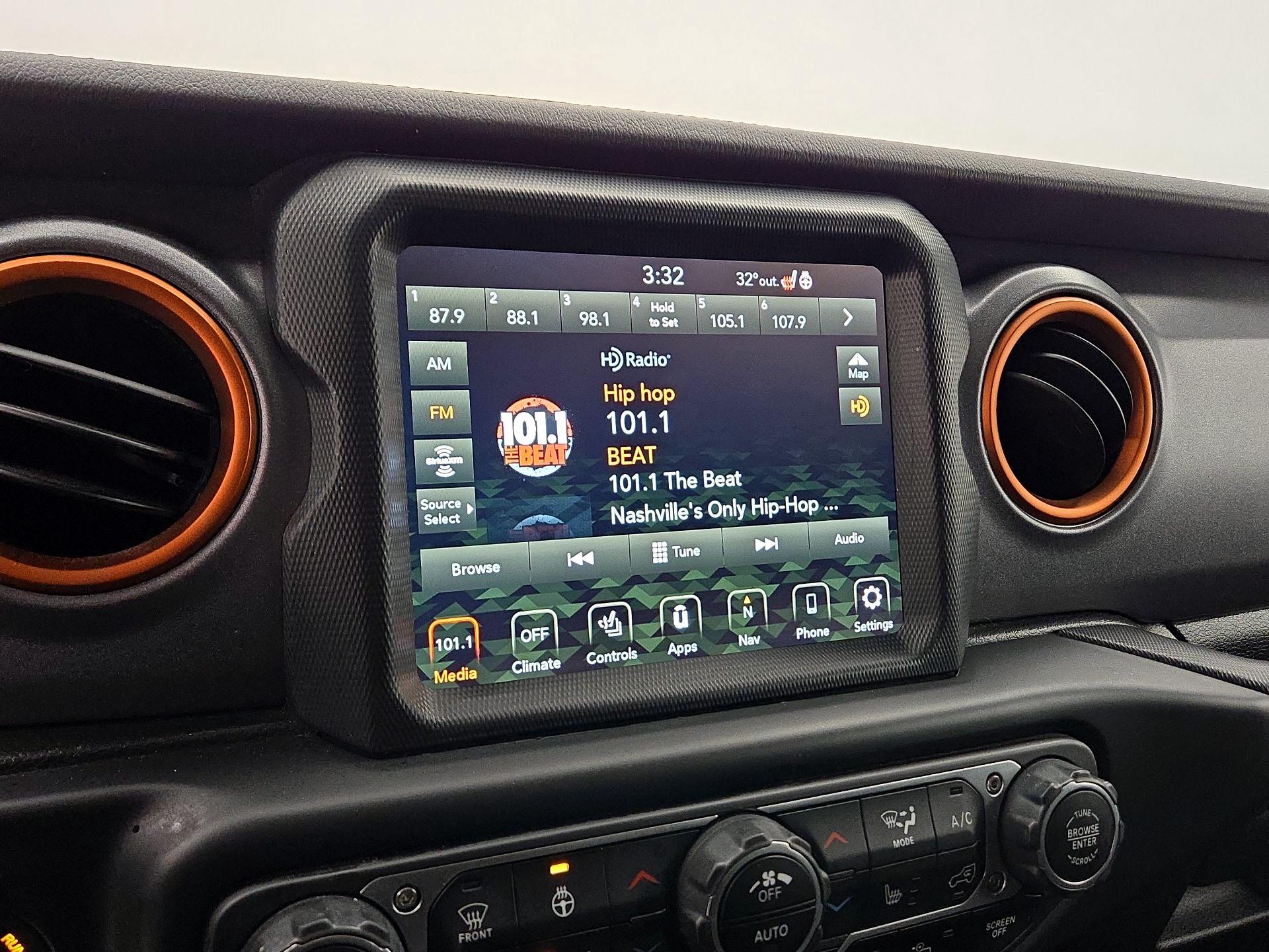 Thumbnail: 2021 Jeep Gladiator - 15