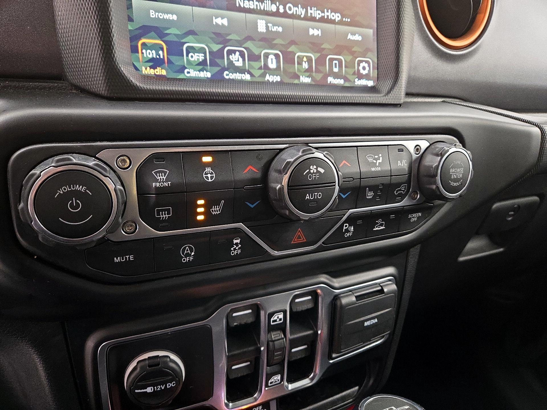 Thumbnail: 2021 Jeep Gladiator - 16