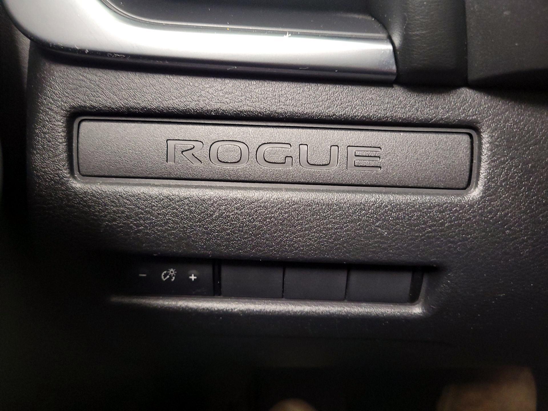 Thumbnail: 2023 Nissan Rogue - 13