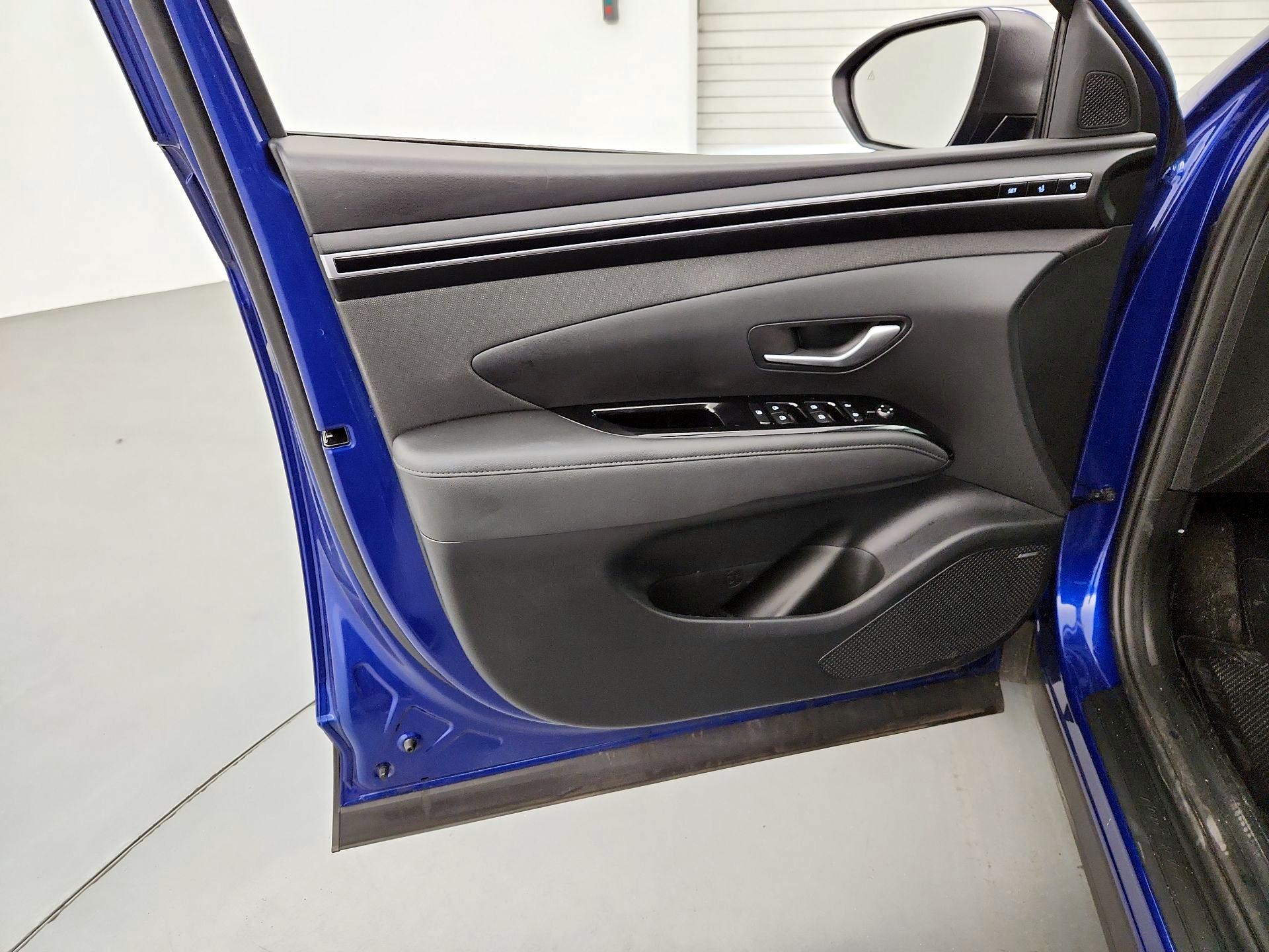 Thumbnail: 2023 Hyundai Tucson - 12