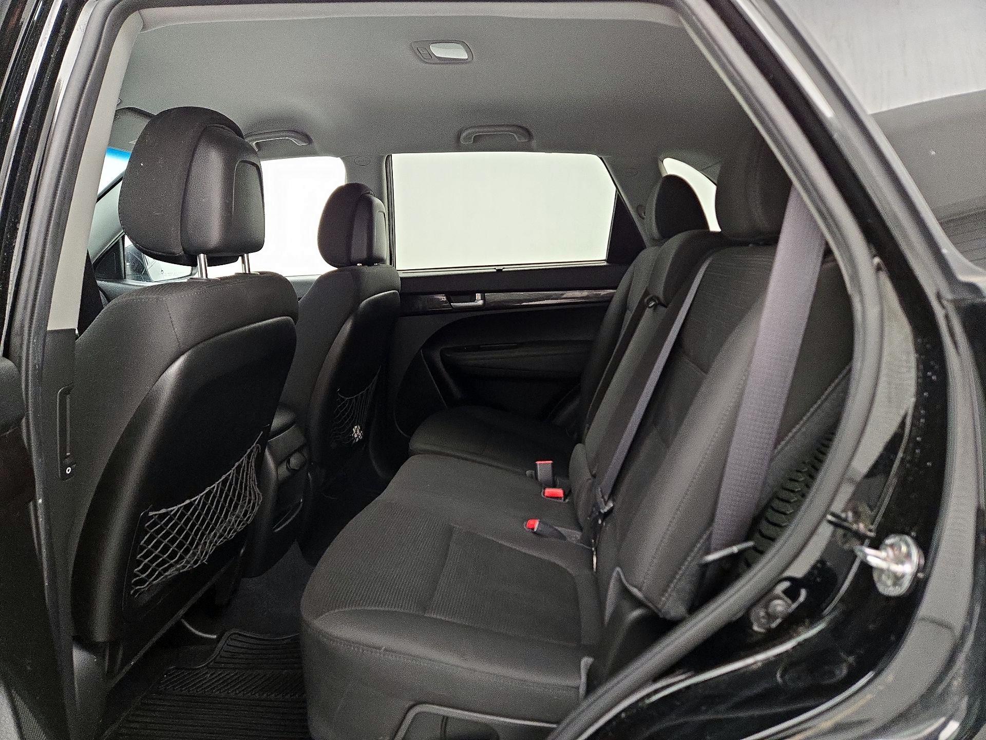 Thumbnail: 2014 Kia Sorento - 19