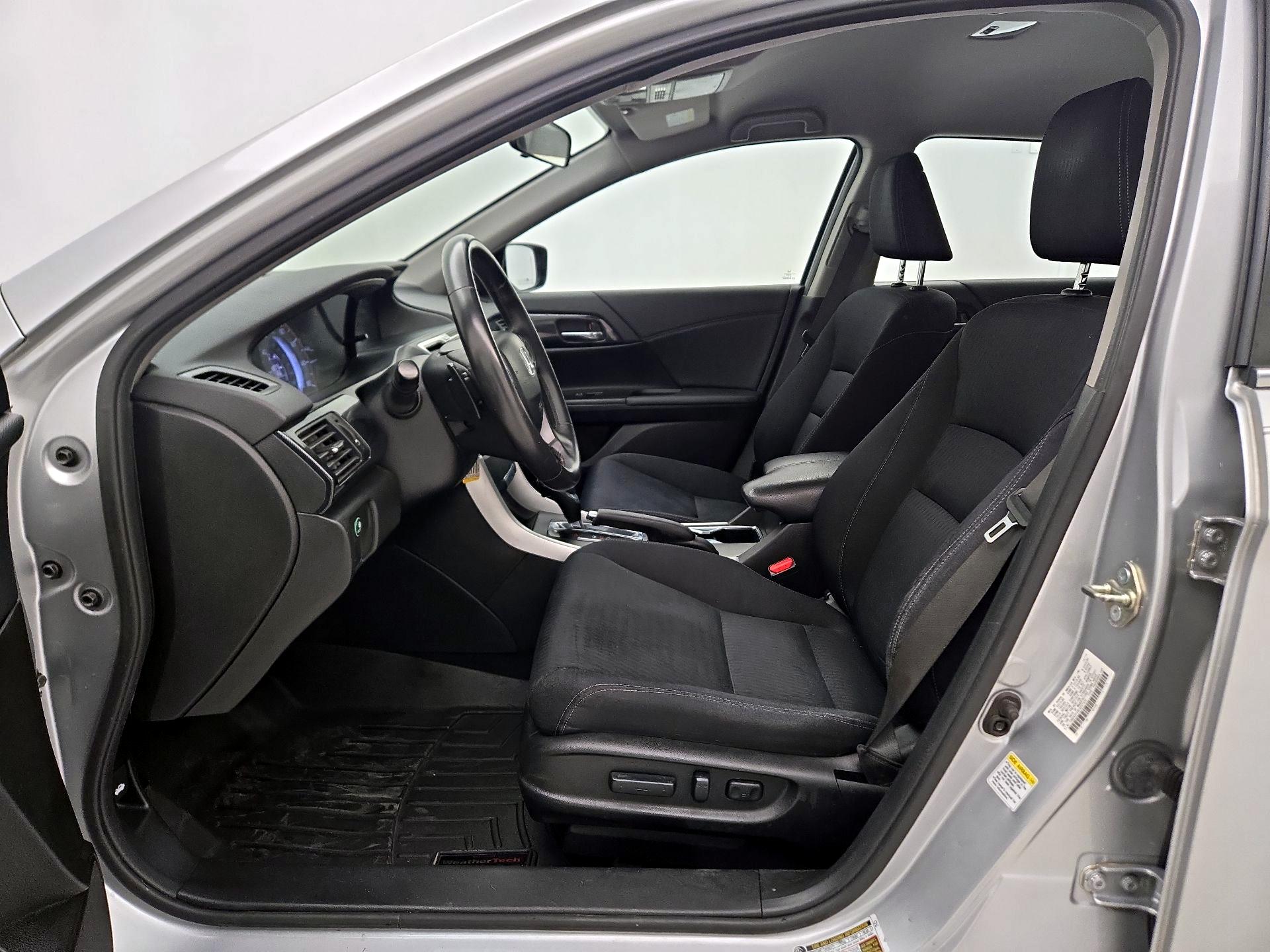 Thumbnail: 2015 Honda Accord - 11