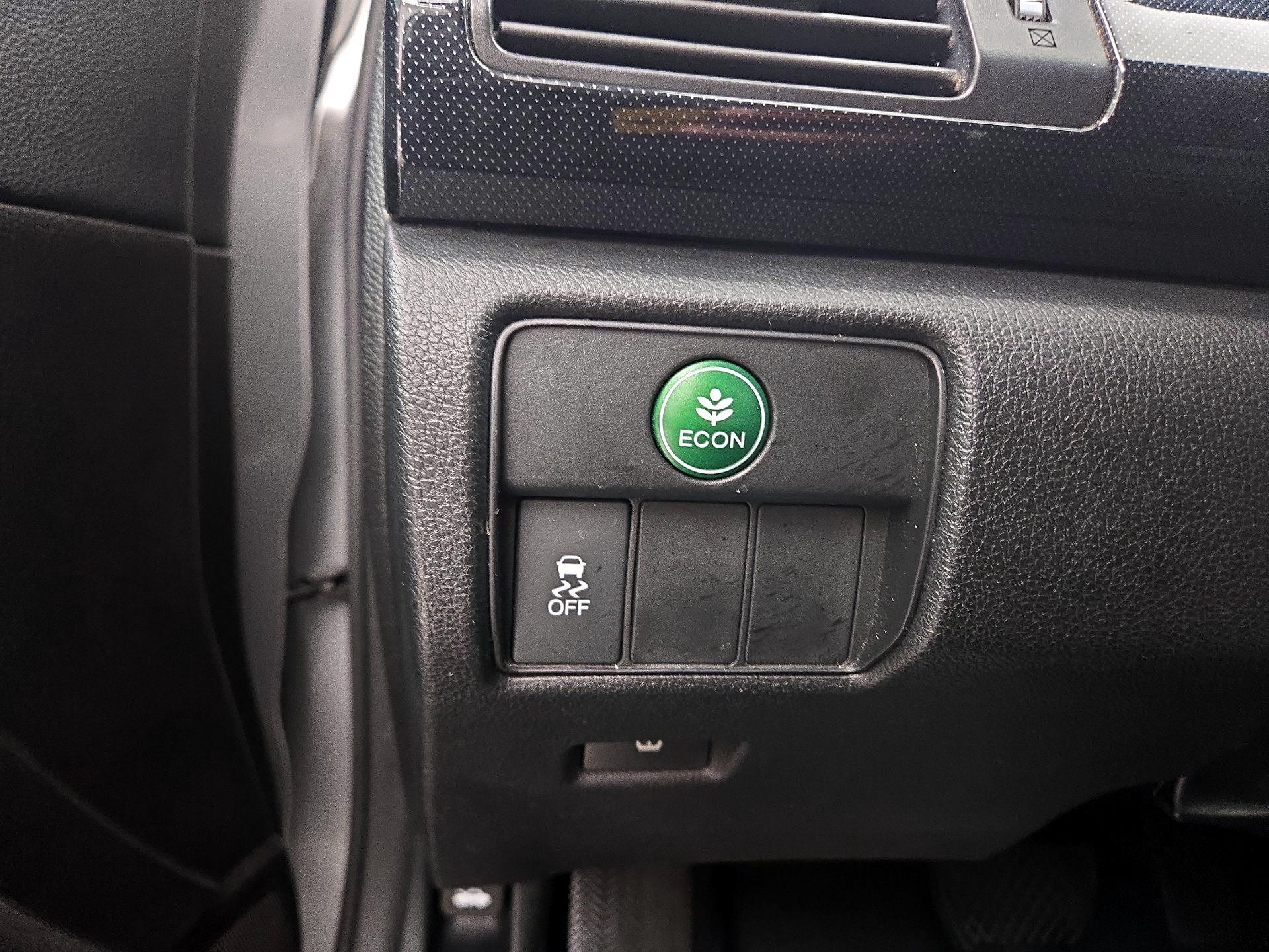 Thumbnail: 2015 Honda Accord - 13