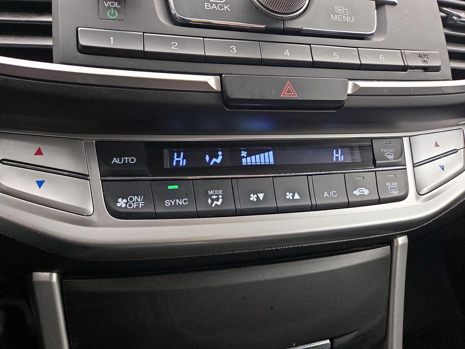 Thumbnail: 2015 Honda Accord - 16