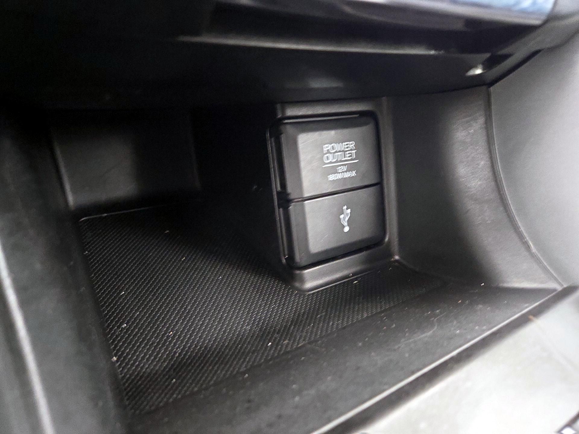 Thumbnail: 2015 Honda Accord - 18